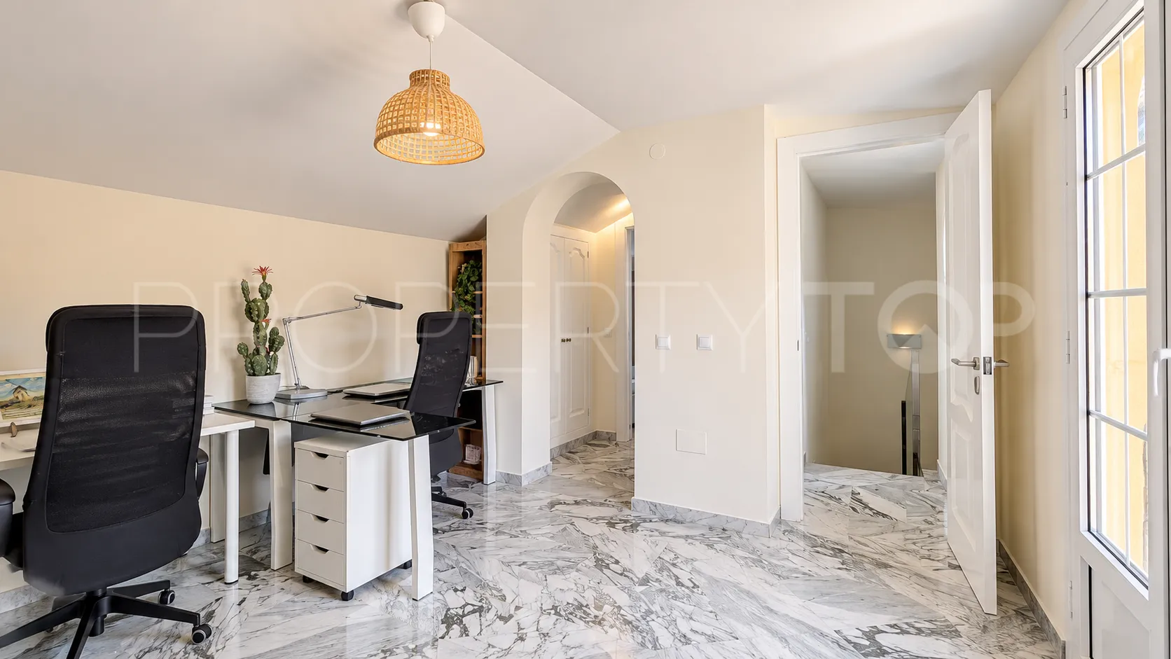 Town house for sale in Malaga