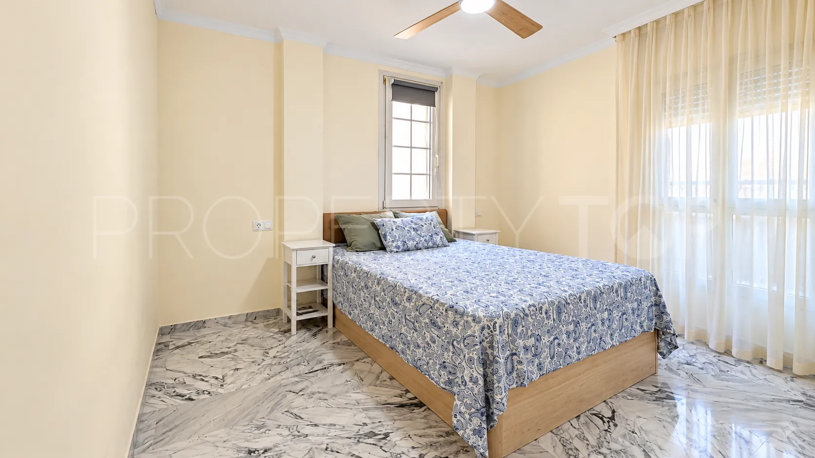 Town house for sale in Malaga