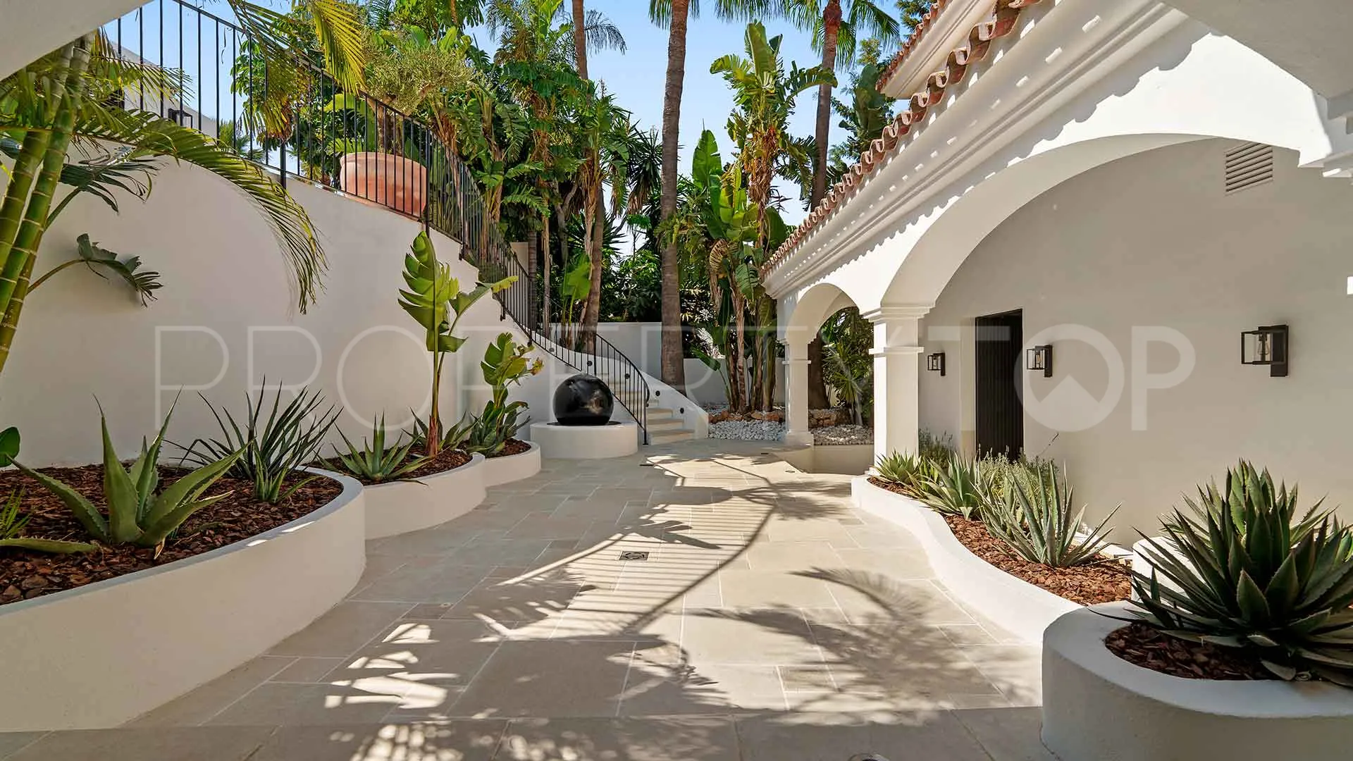 Nueva Andalucia, villa en venta con 6 dormitorios
