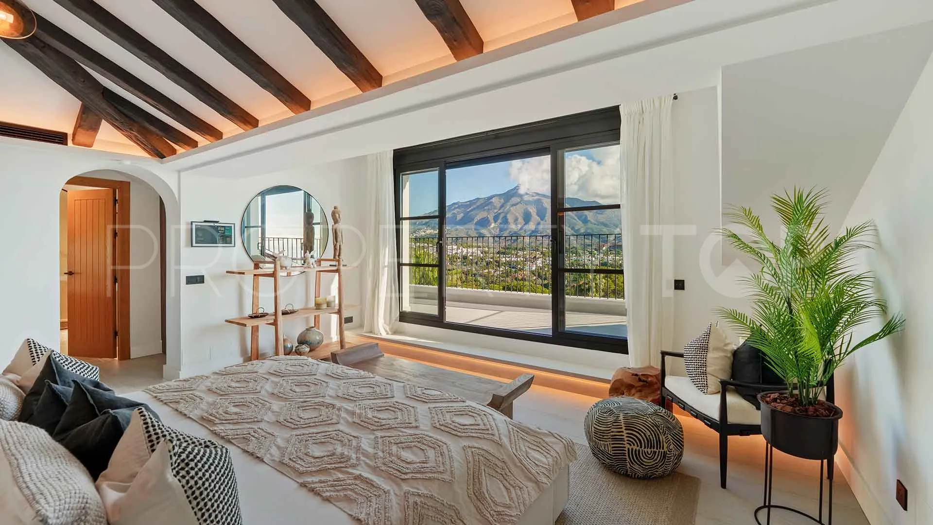 Nueva Andalucia, villa en venta con 6 dormitorios
