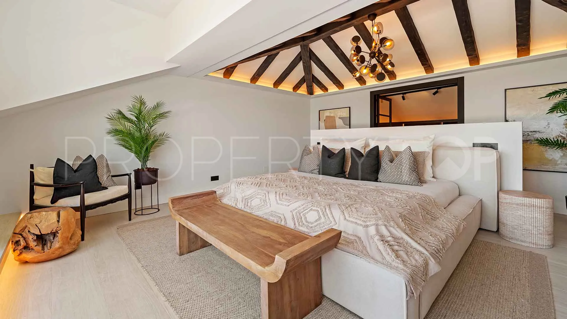 Nueva Andalucia, villa en venta con 6 dormitorios