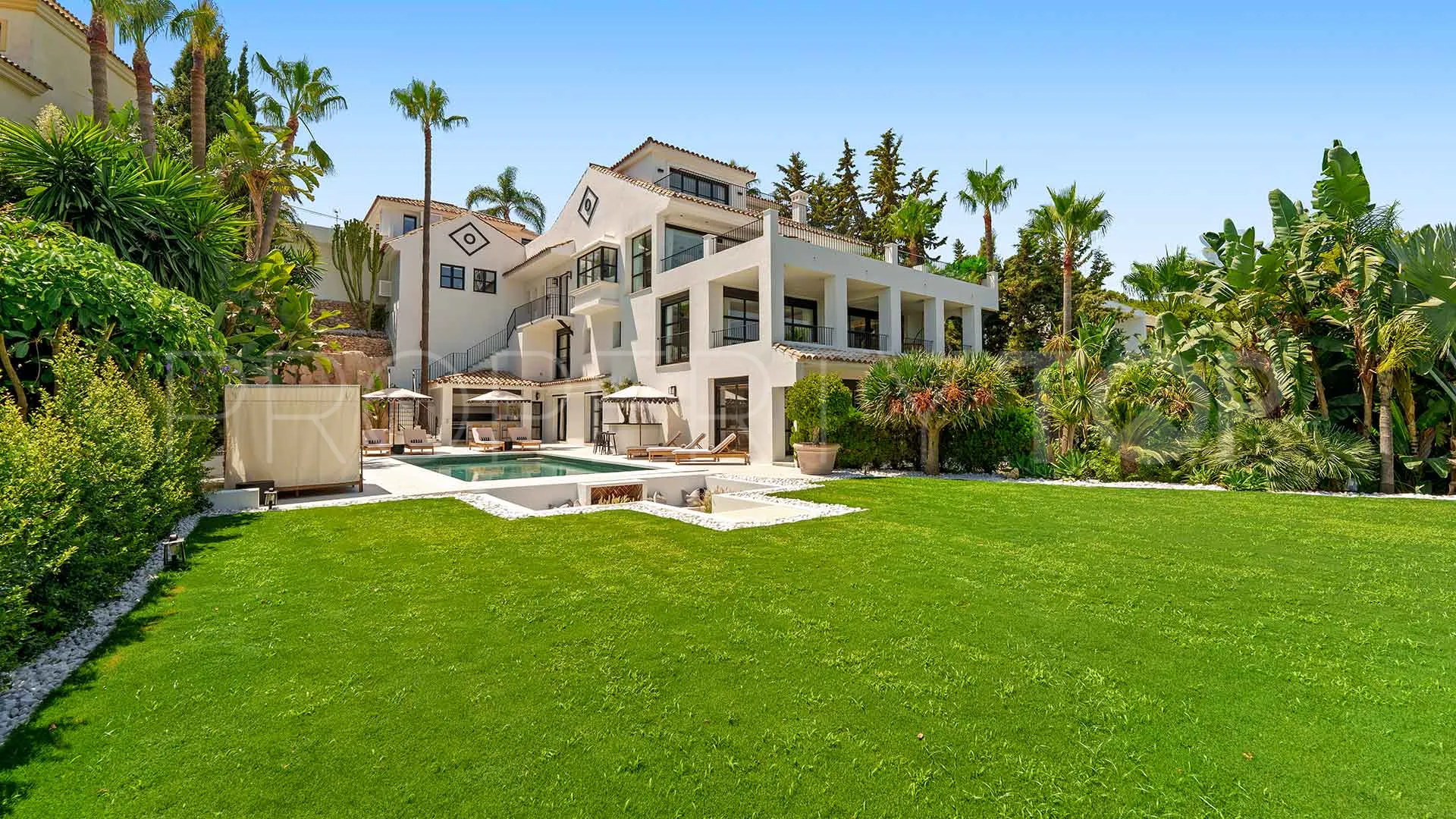 Nueva Andalucia, villa en venta con 6 dormitorios