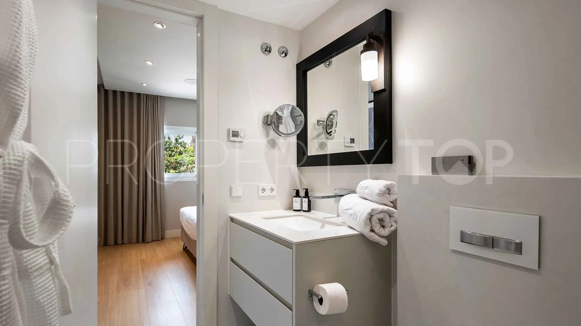 Marina Puente Romano 3 bedrooms apartment for sale