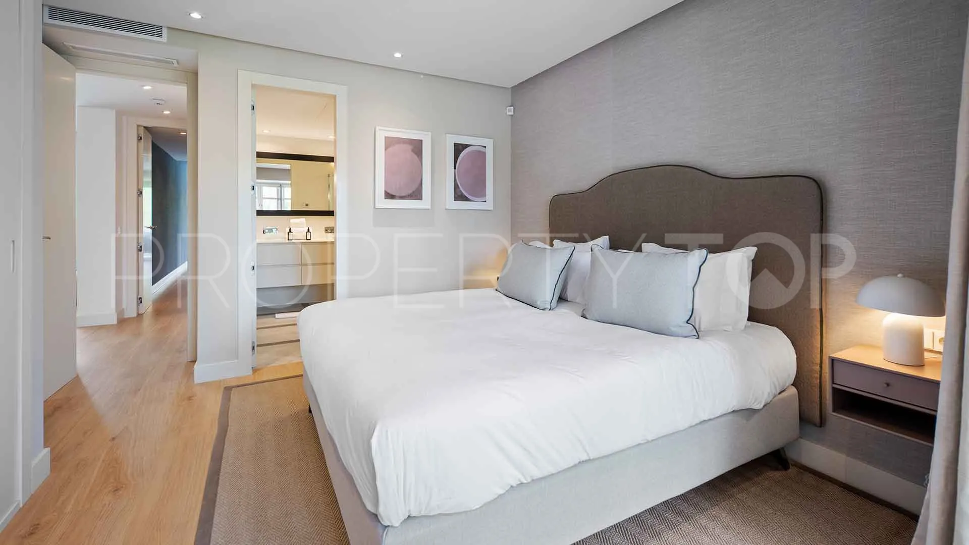 Marina Puente Romano 3 bedrooms apartment for sale