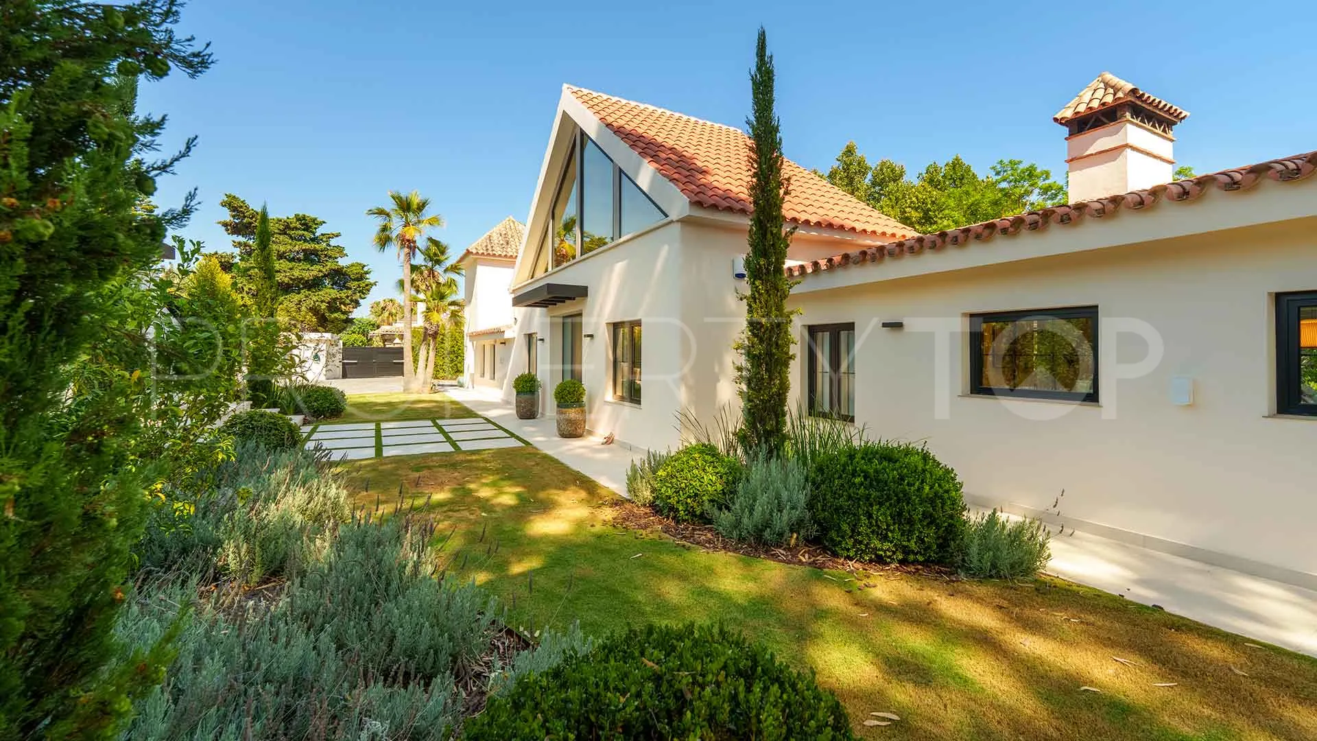 5 bedrooms villa for sale in Marbella - Puerto Banus