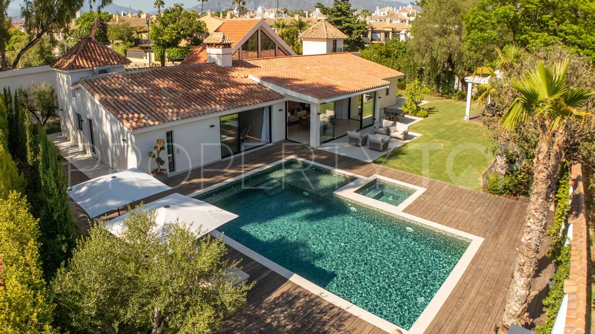 5 bedrooms villa for sale in Marbella - Puerto Banus