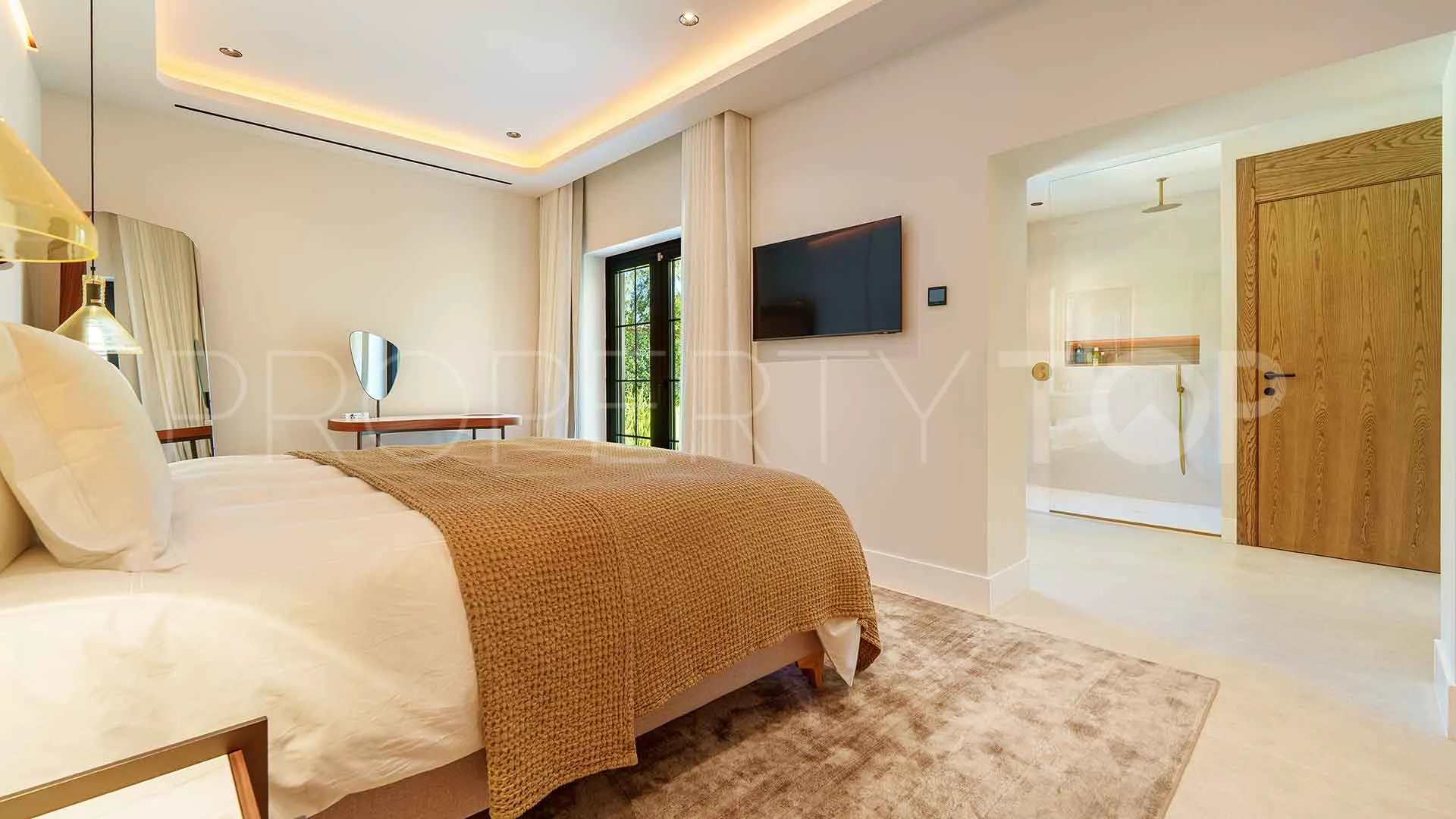 5 bedrooms villa for sale in Marbella - Puerto Banus