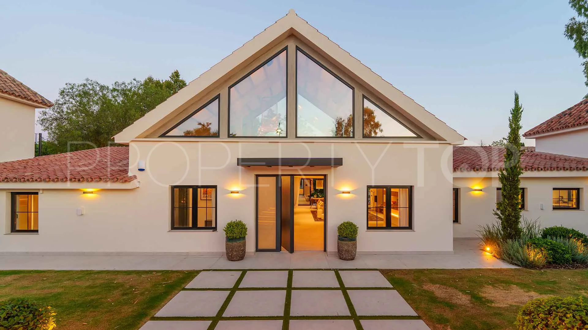 5 bedrooms villa for sale in Marbella - Puerto Banus