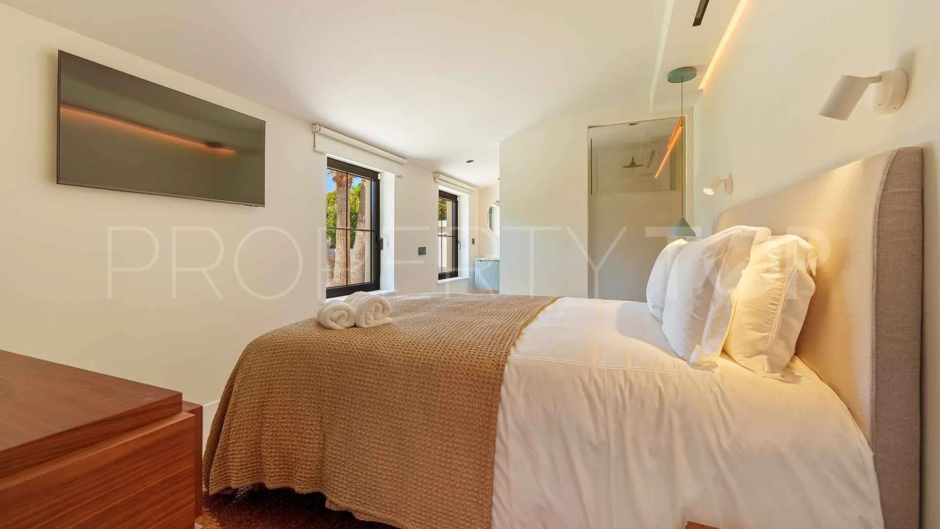 5 bedrooms villa for sale in Marbella - Puerto Banus