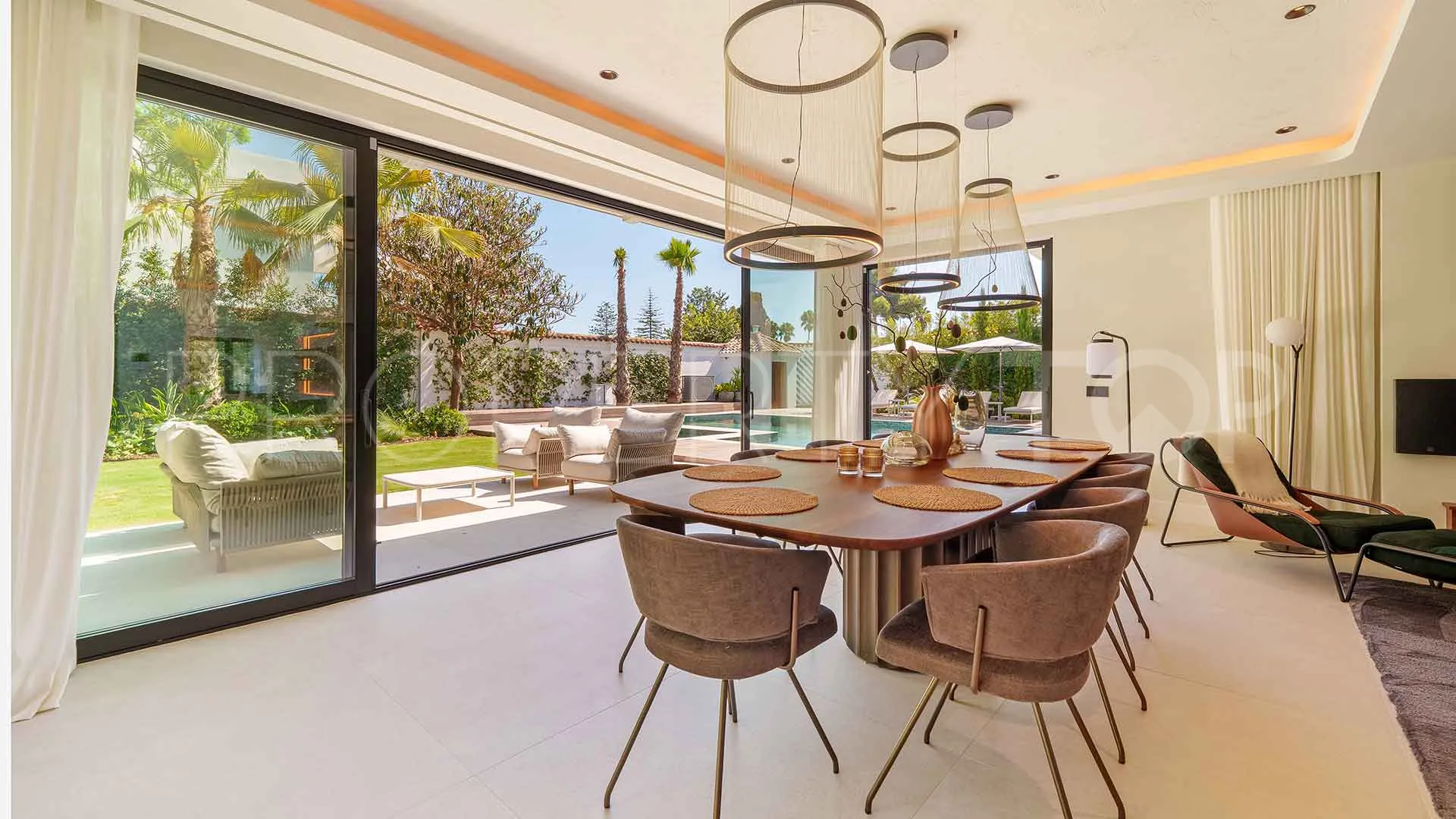 5 bedrooms villa for sale in Marbella - Puerto Banus