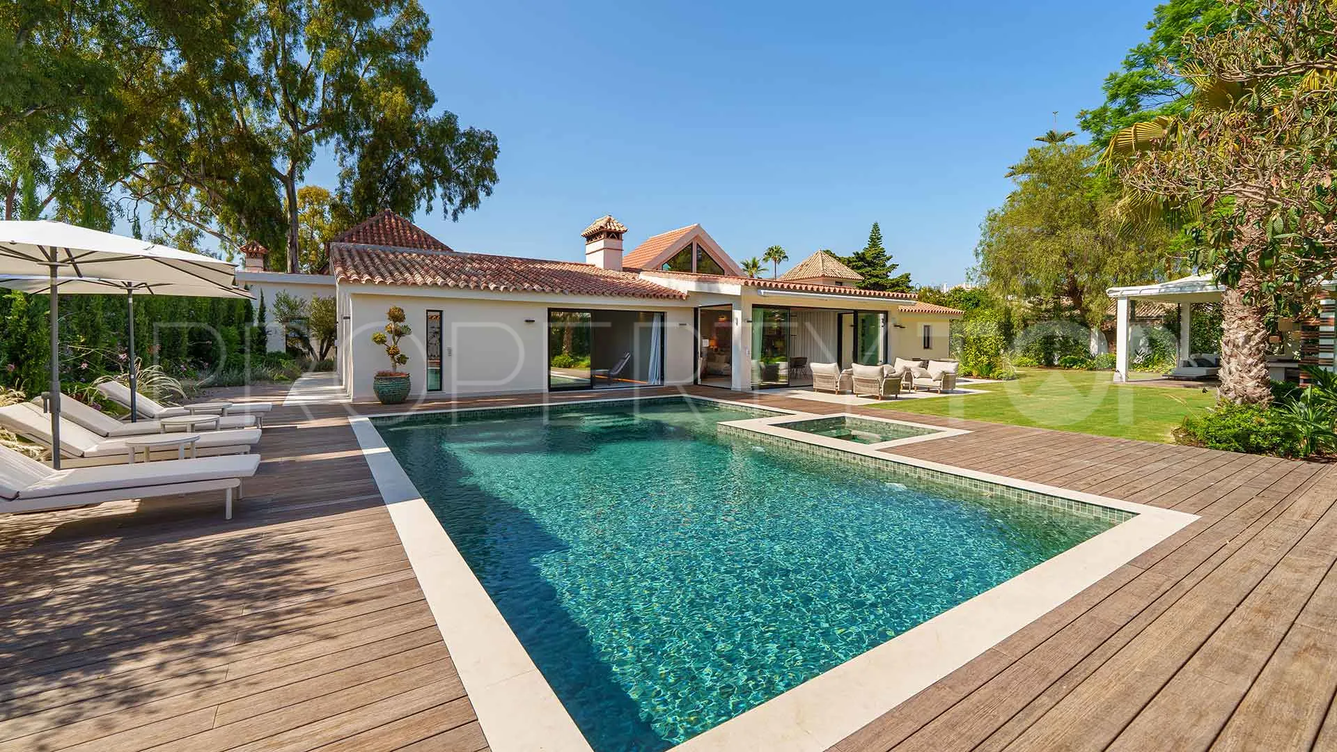 5 bedrooms villa for sale in Marbella - Puerto Banus