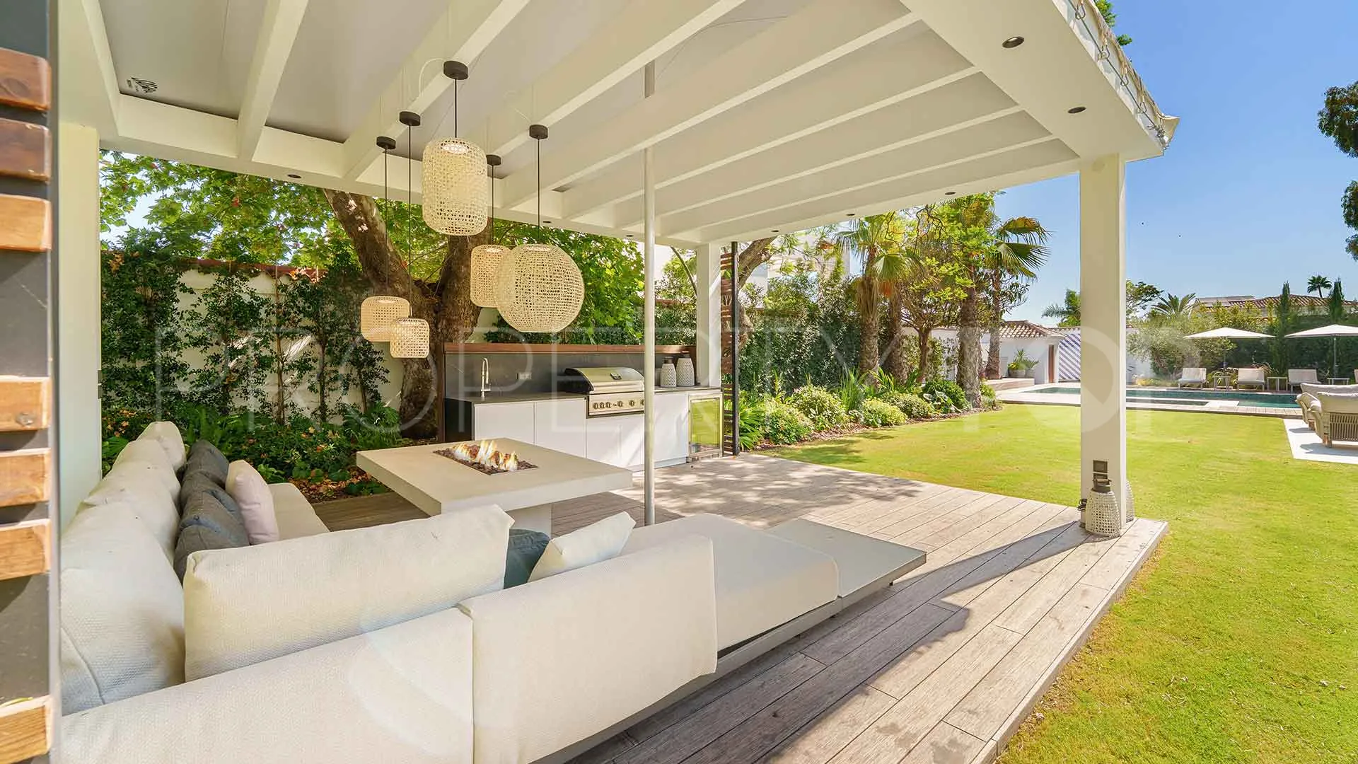 5 bedrooms villa for sale in Marbella - Puerto Banus