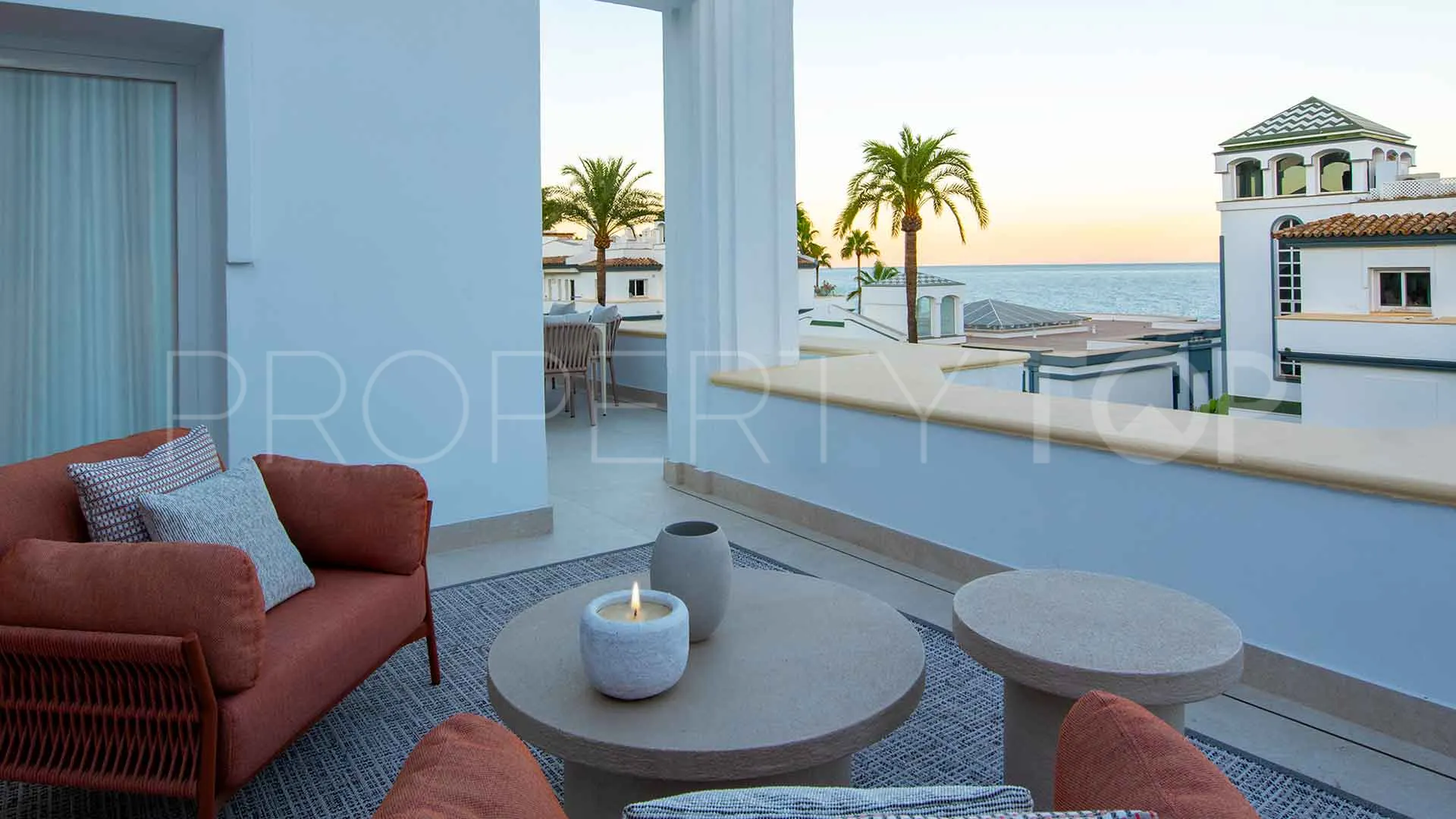 For sale 3 bedrooms penthouse in Dominion Beach