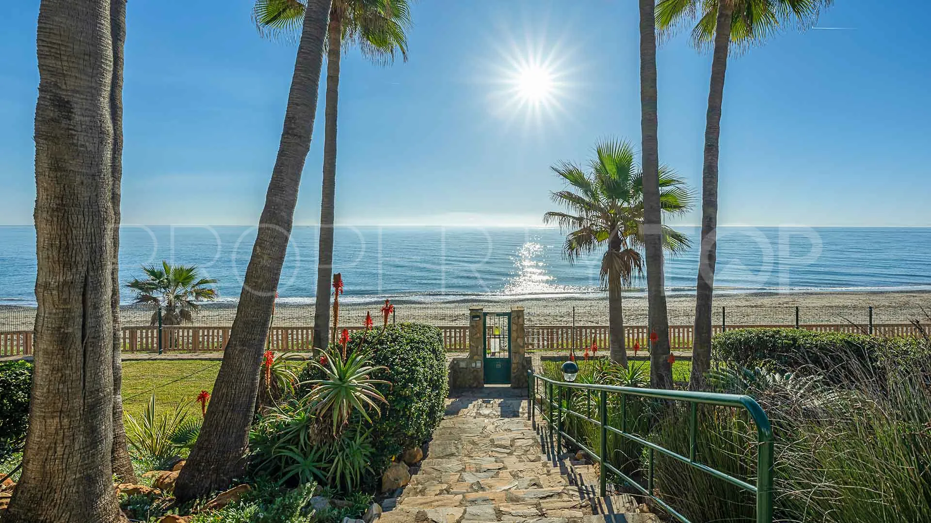 For sale 3 bedrooms penthouse in Dominion Beach