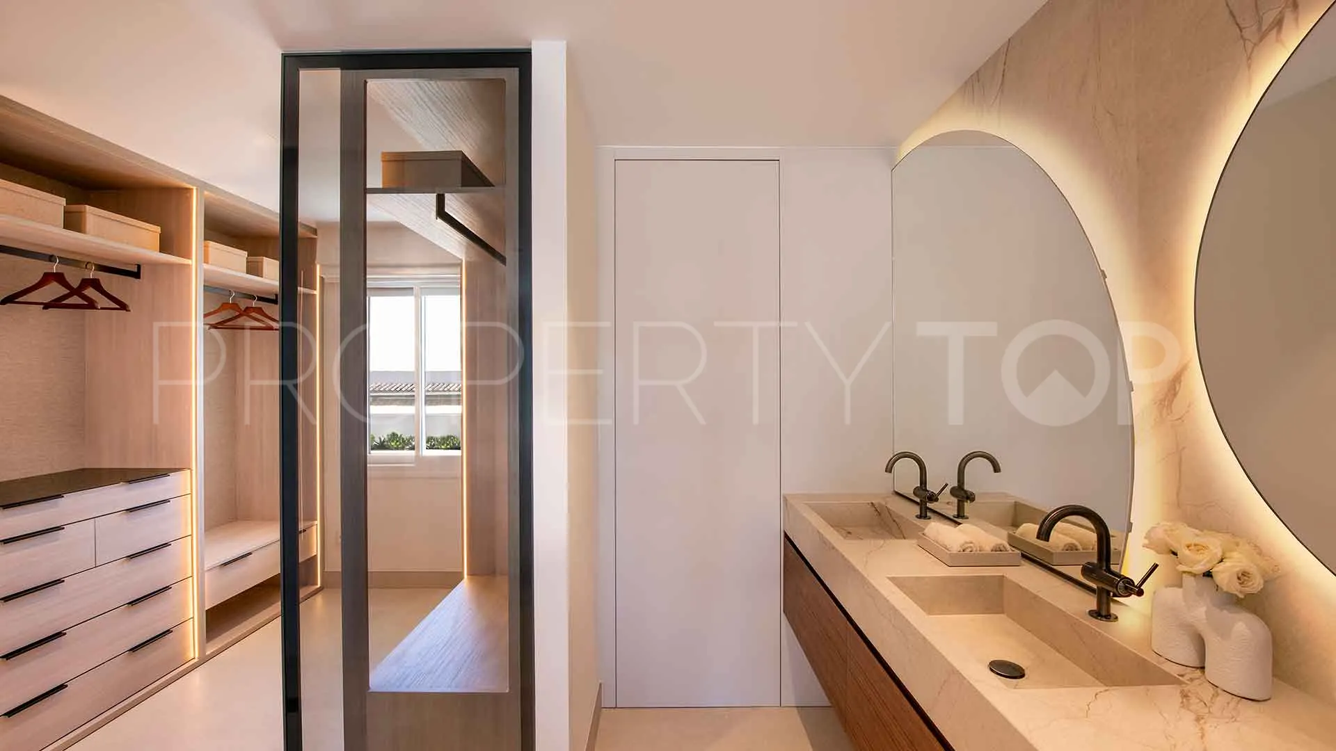 For sale 3 bedrooms penthouse in Dominion Beach