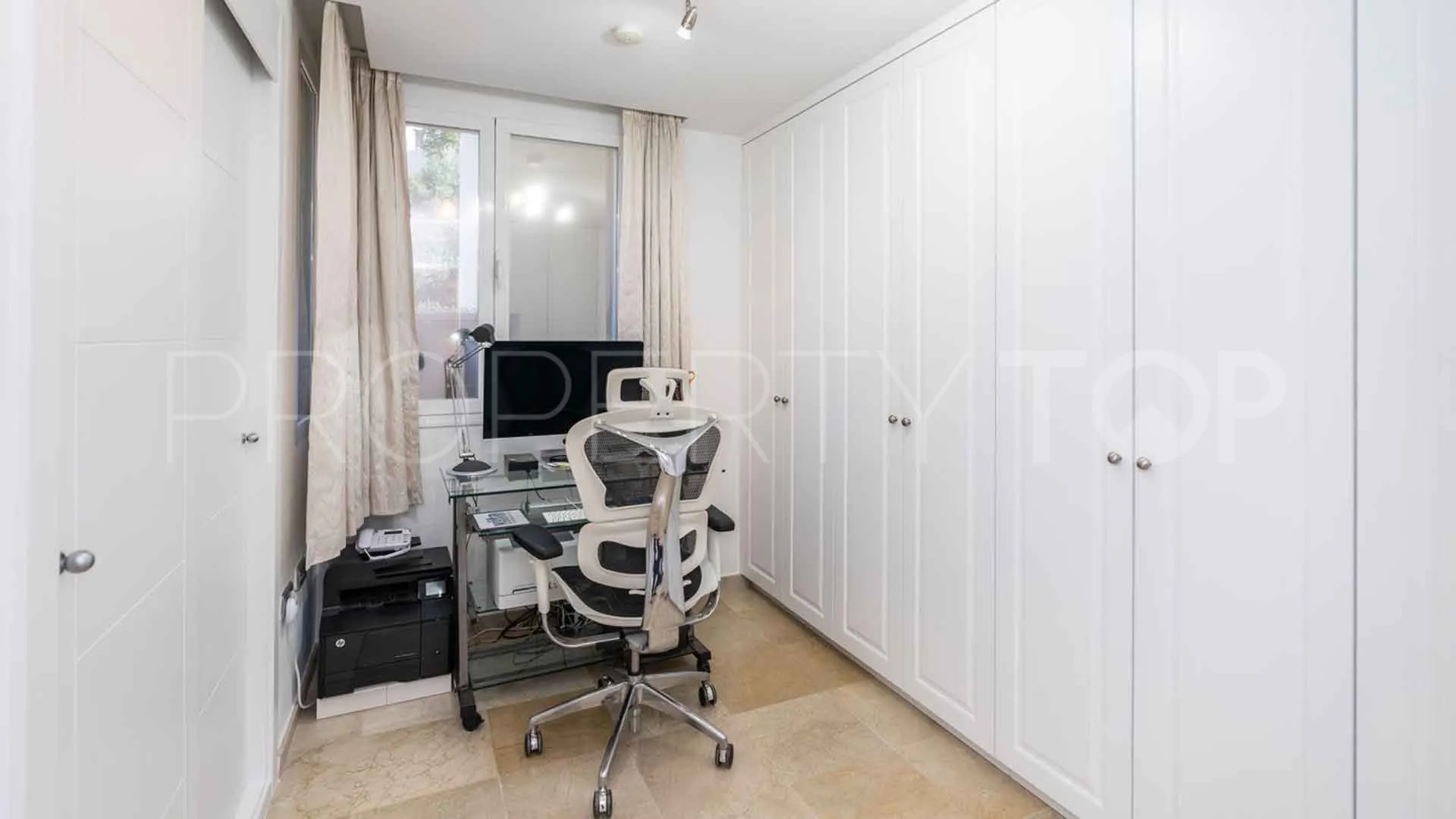 Apartamento en venta en Los Almendros