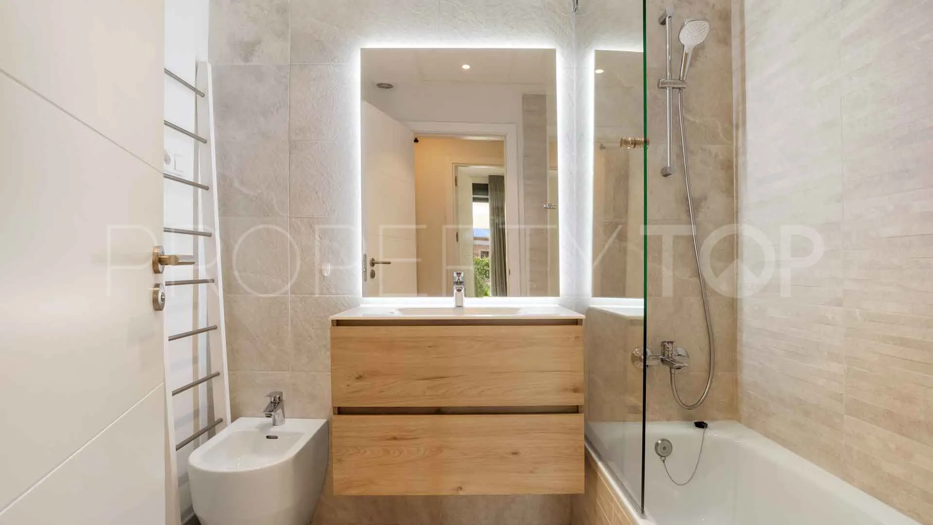 Estepona, apartamento en venta de 2 dormitorios
