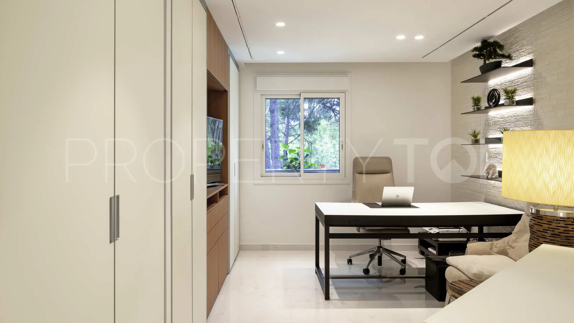Se vende apartamento en Jardín del Mediterráneo