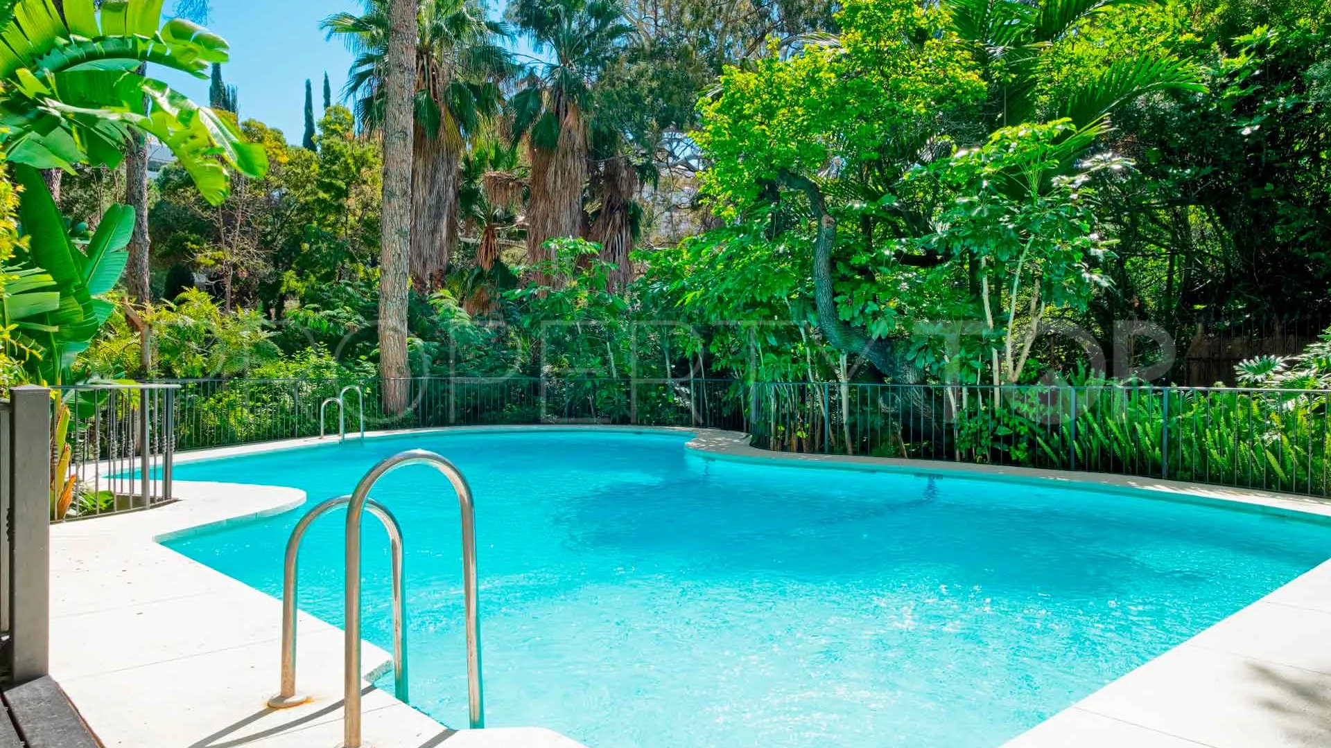 Se vende apartamento en Jardín del Mediterráneo