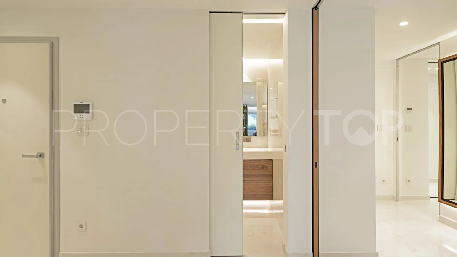 Se vende apartamento en Jardín del Mediterráneo