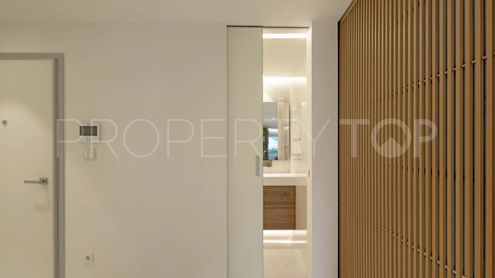 Se vende apartamento en Jardín del Mediterráneo