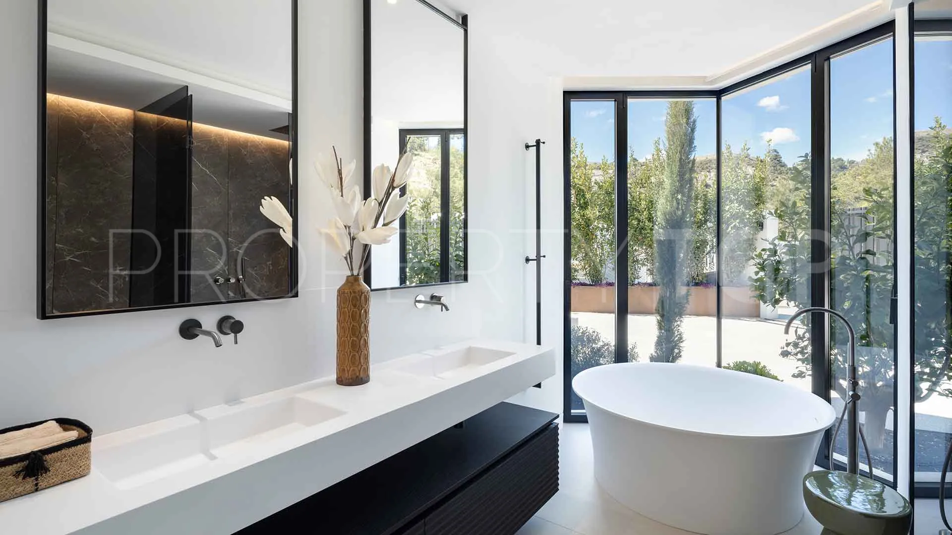 Villa for sale in Lomas de La Quinta with 6 bedrooms