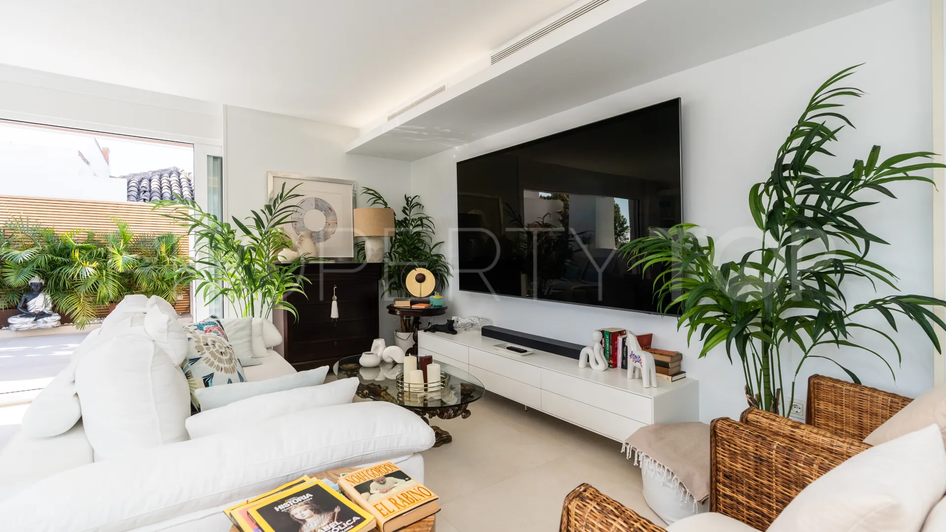 For sale Las Cañas Beach penthouse