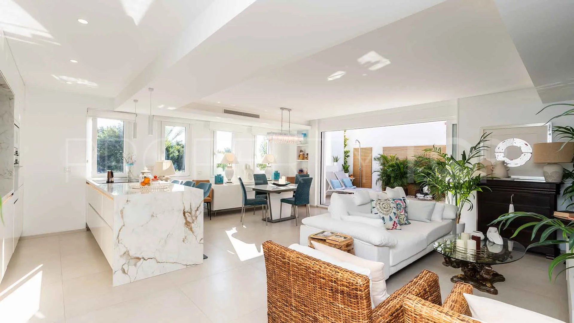 For sale Las Cañas Beach penthouse