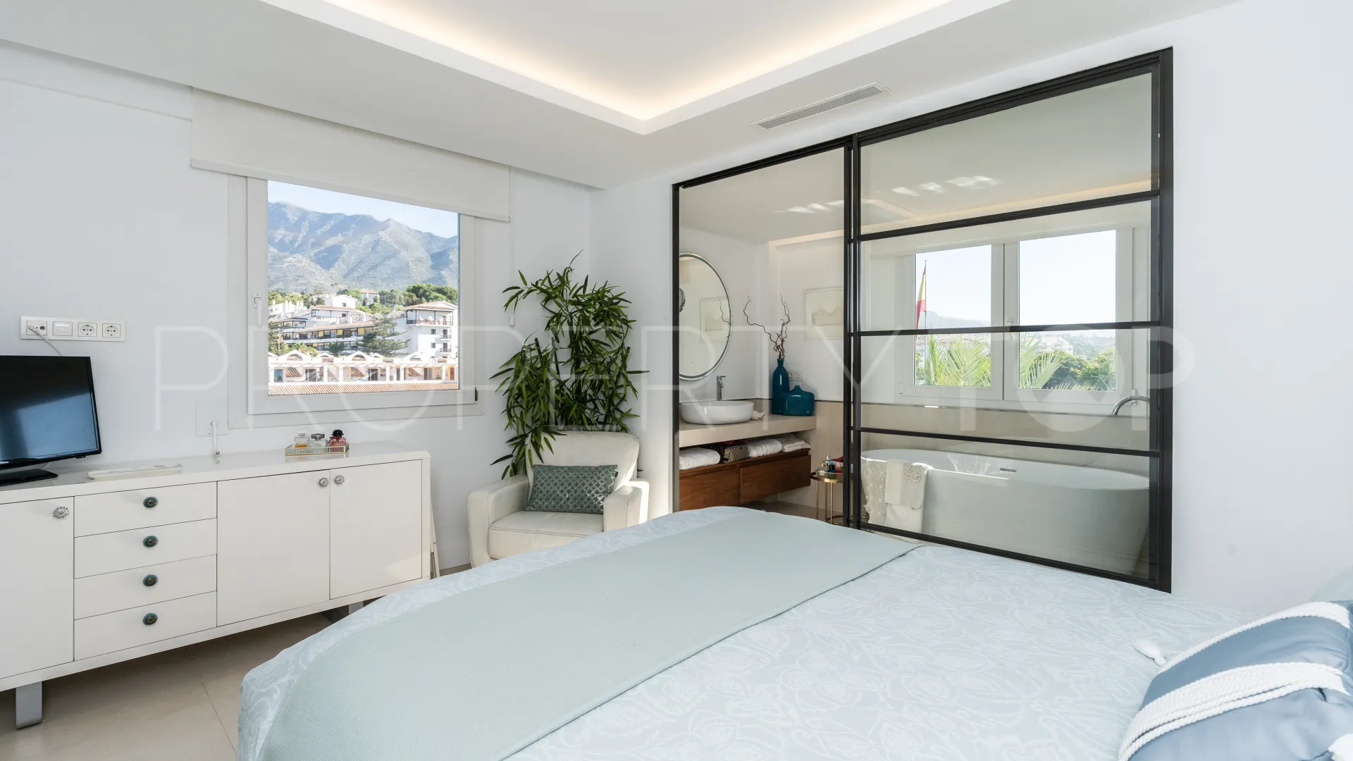 For sale Las Cañas Beach penthouse