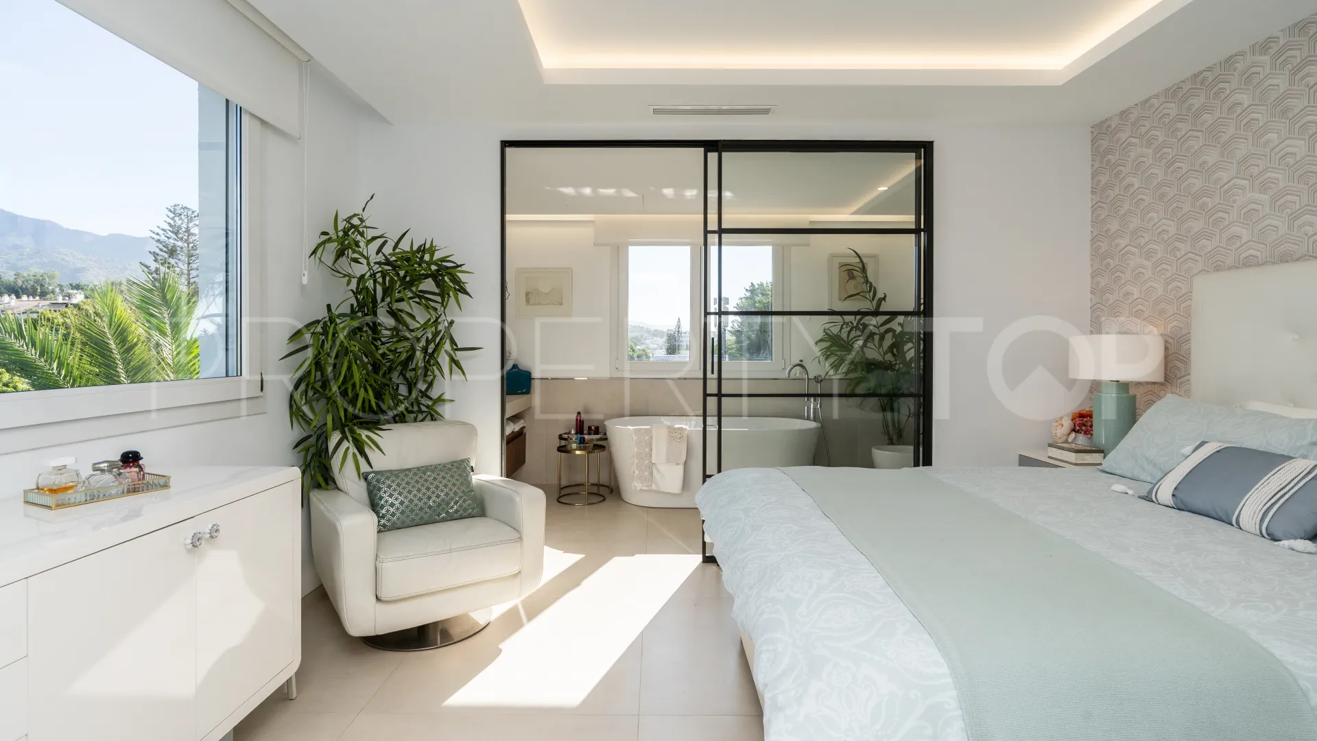 For sale Las Cañas Beach penthouse