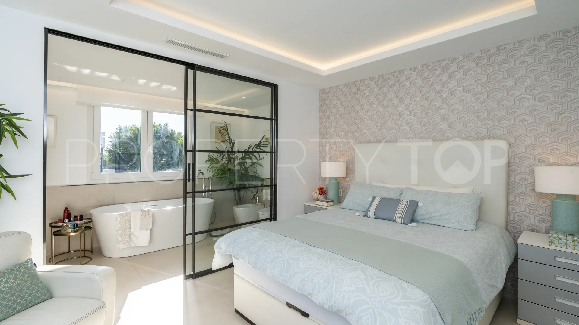 For sale Las Cañas Beach penthouse