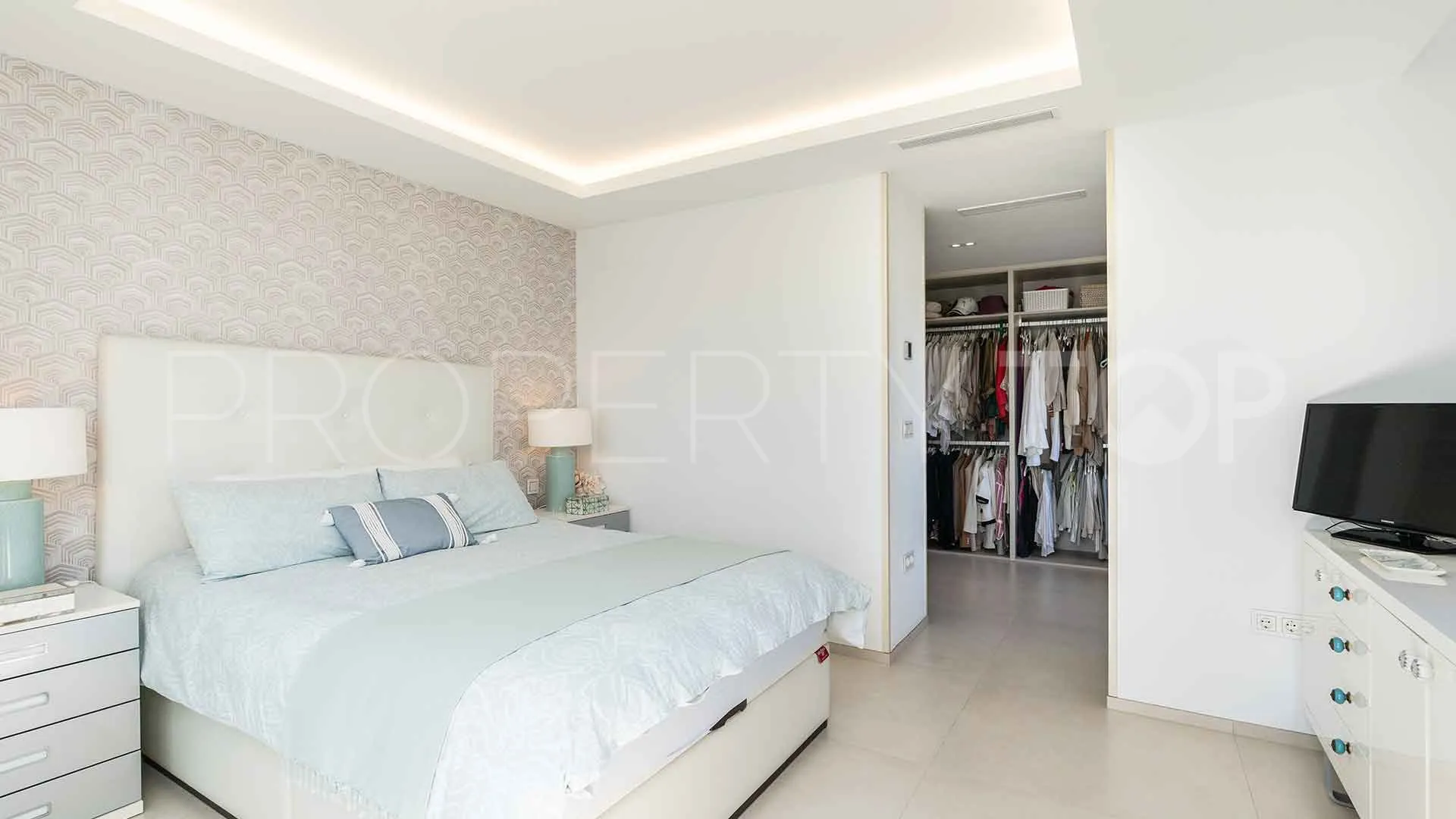 For sale Las Cañas Beach penthouse
