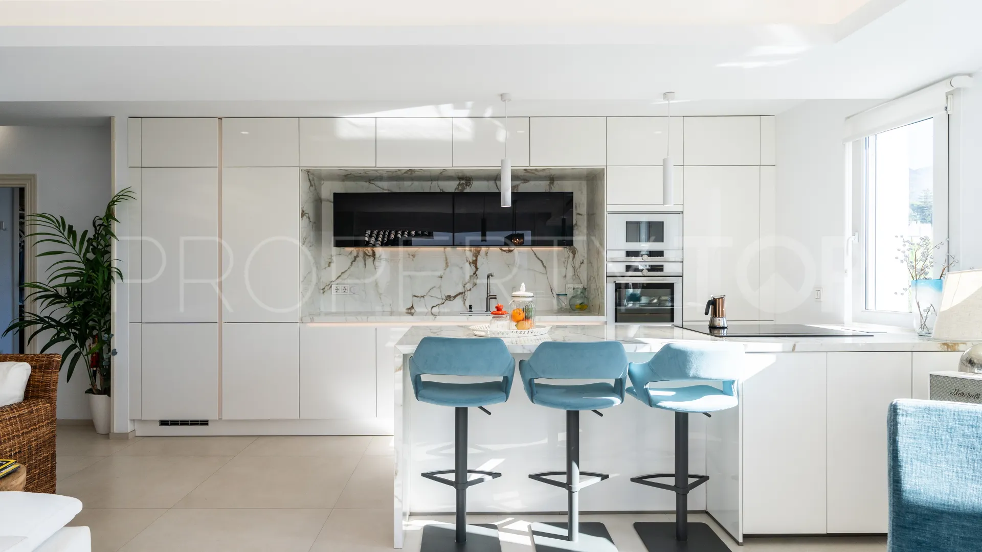 For sale Las Cañas Beach penthouse