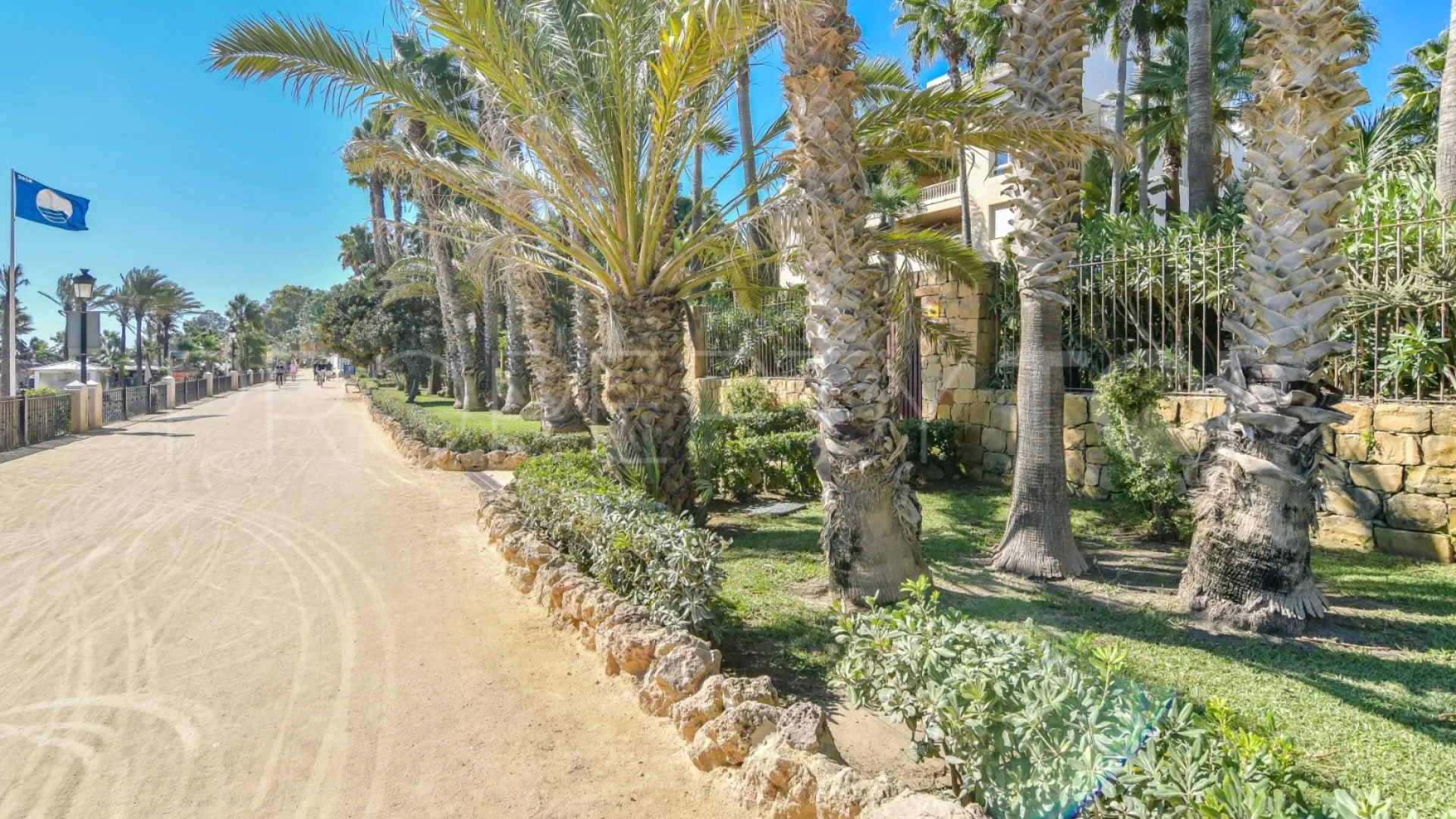 For sale Las Cañas Beach penthouse