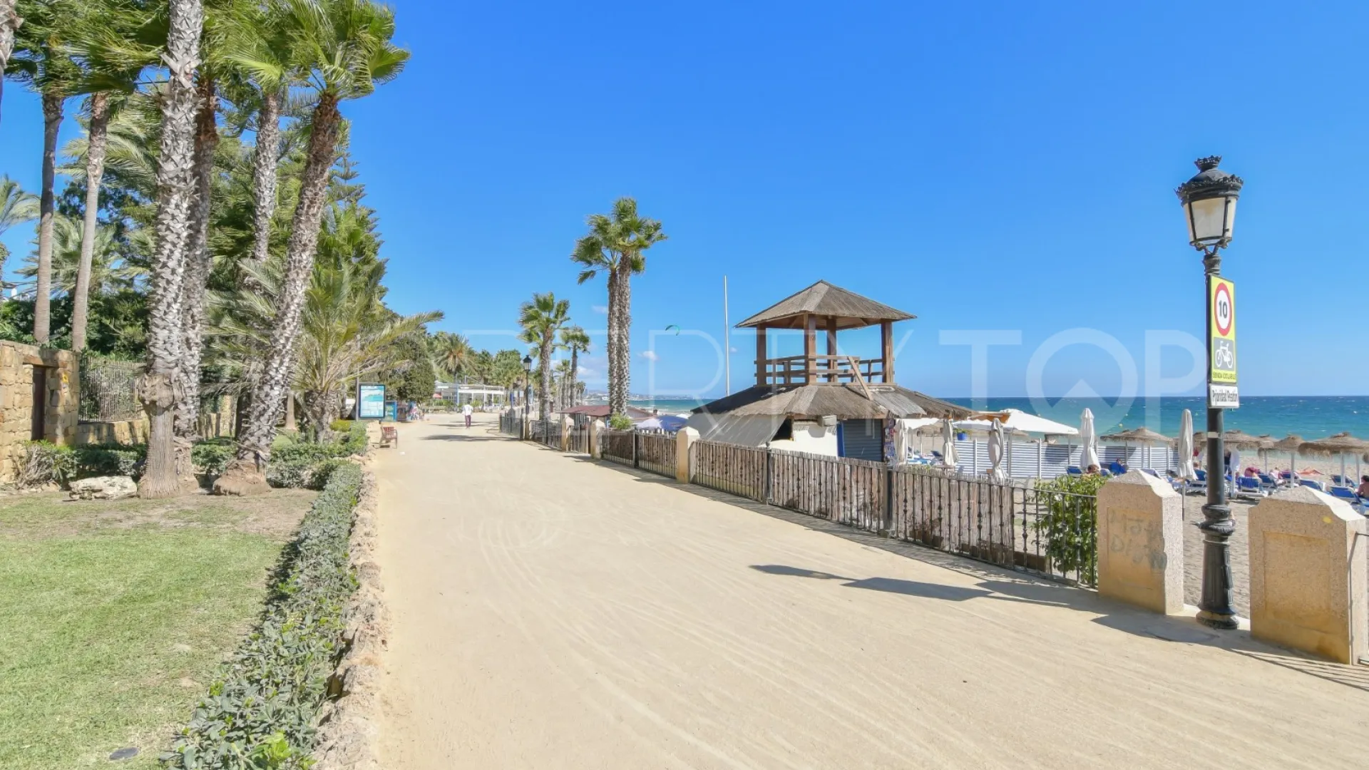 For sale Las Cañas Beach penthouse