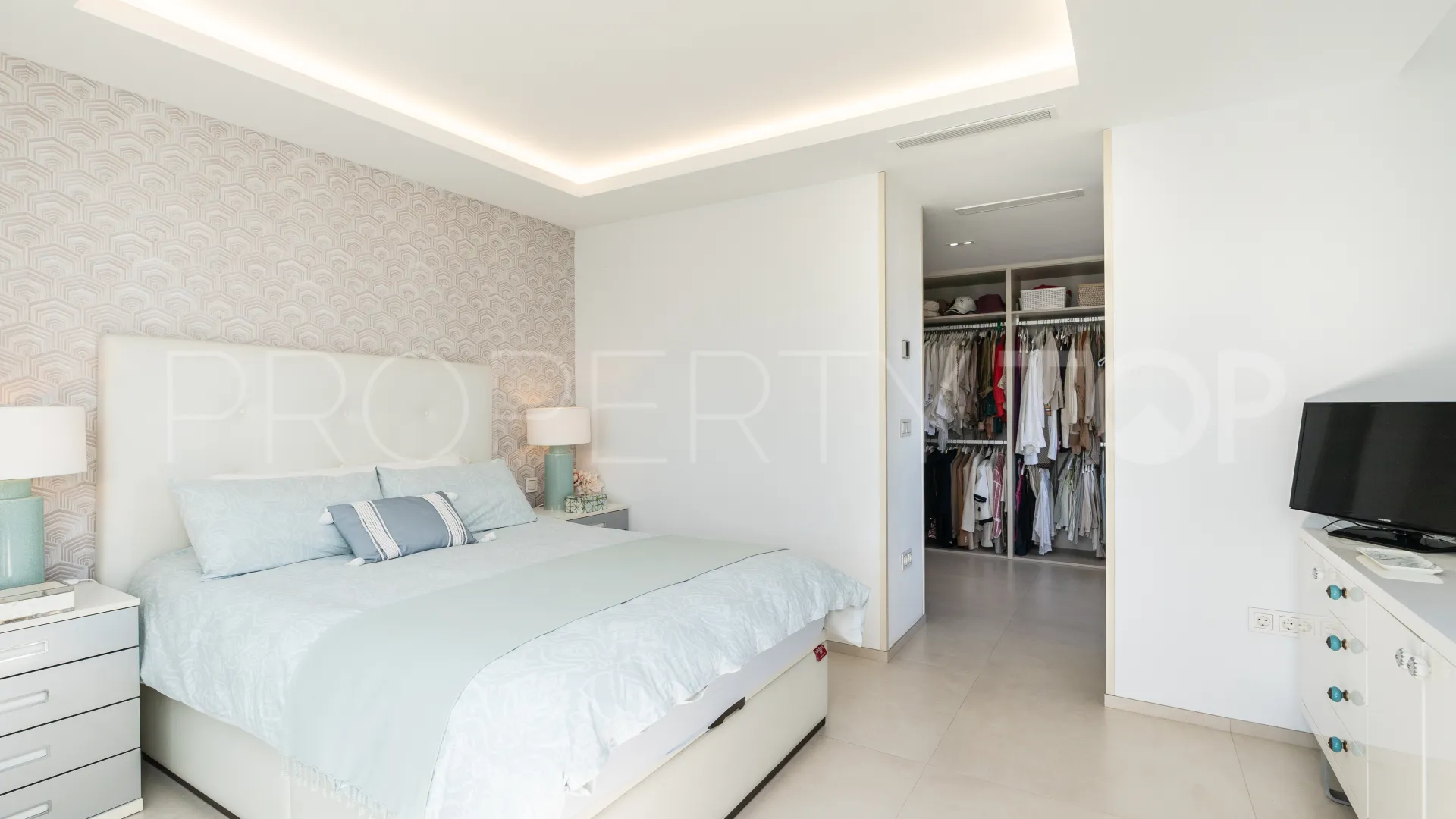For sale Las Cañas Beach penthouse