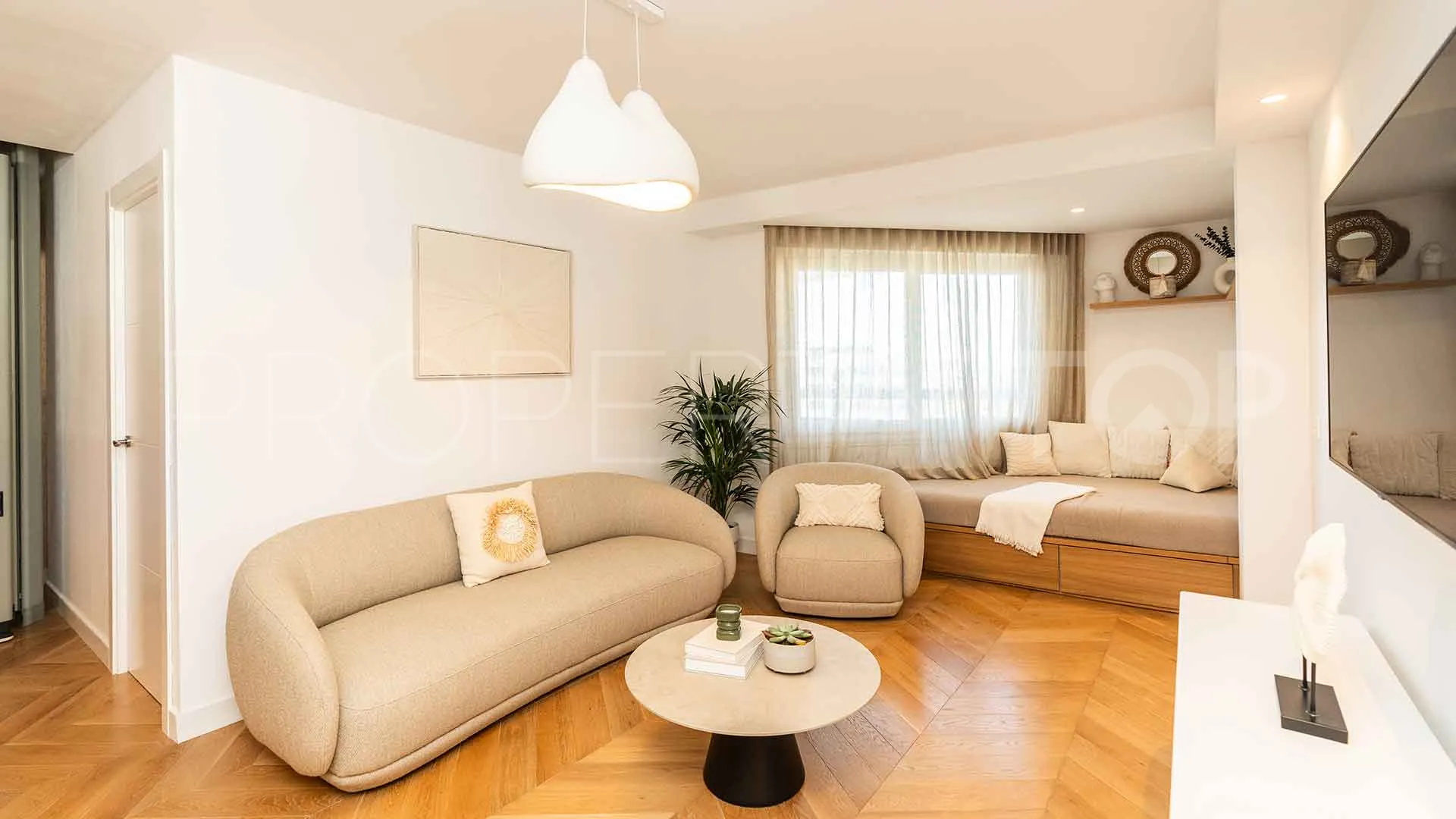 Penthouse for sale in Playa de la Fontanilla with 1 bedroom