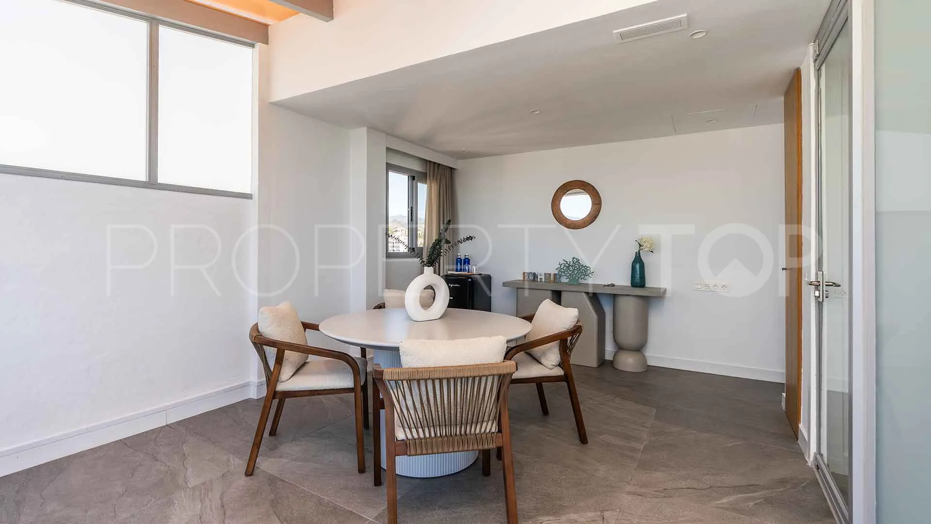 Penthouse for sale in Playa de la Fontanilla with 1 bedroom