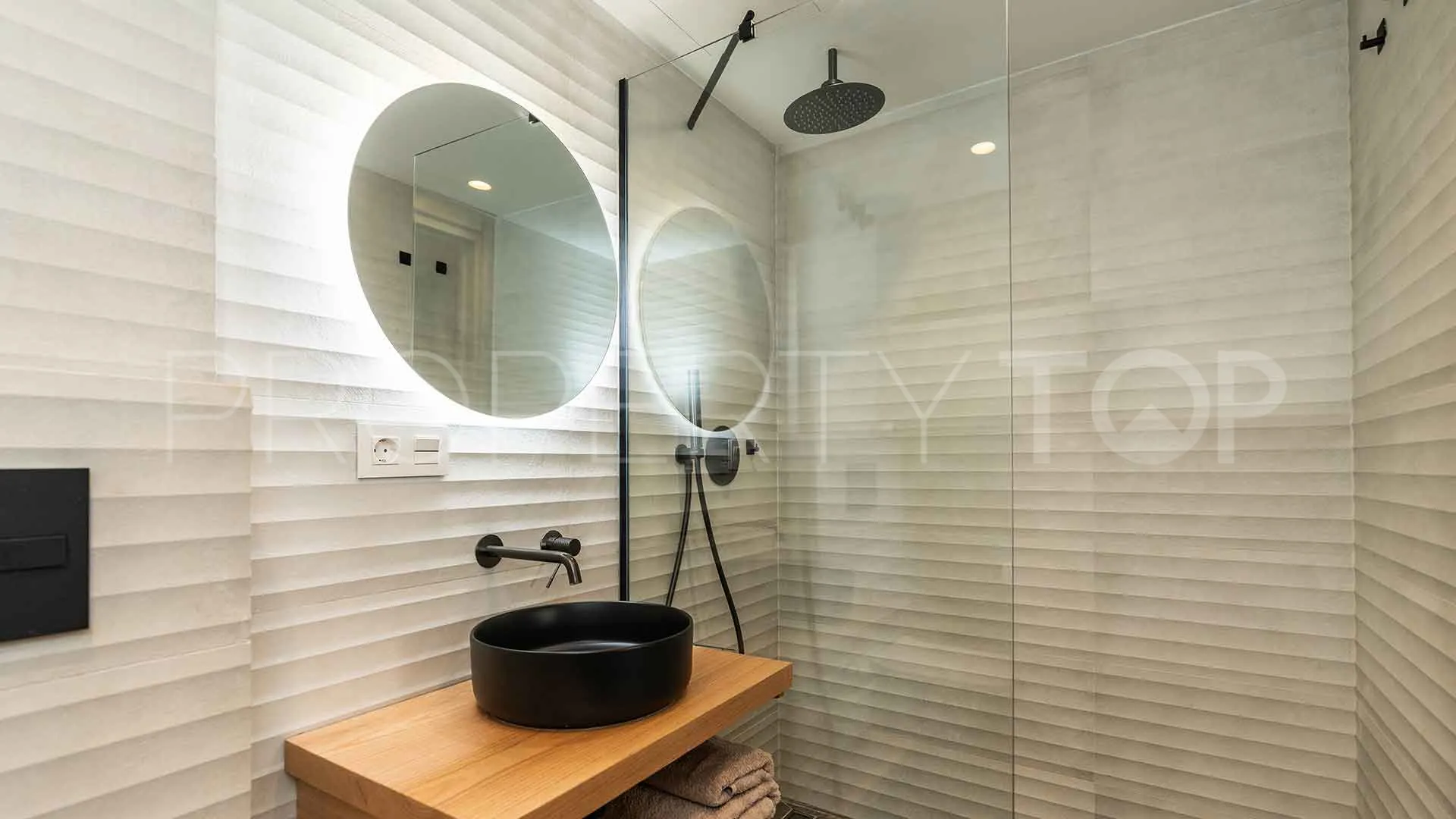 Penthouse for sale in Playa de la Fontanilla with 1 bedroom