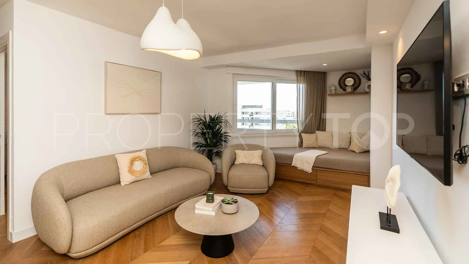 Penthouse for sale in Playa de la Fontanilla with 1 bedroom