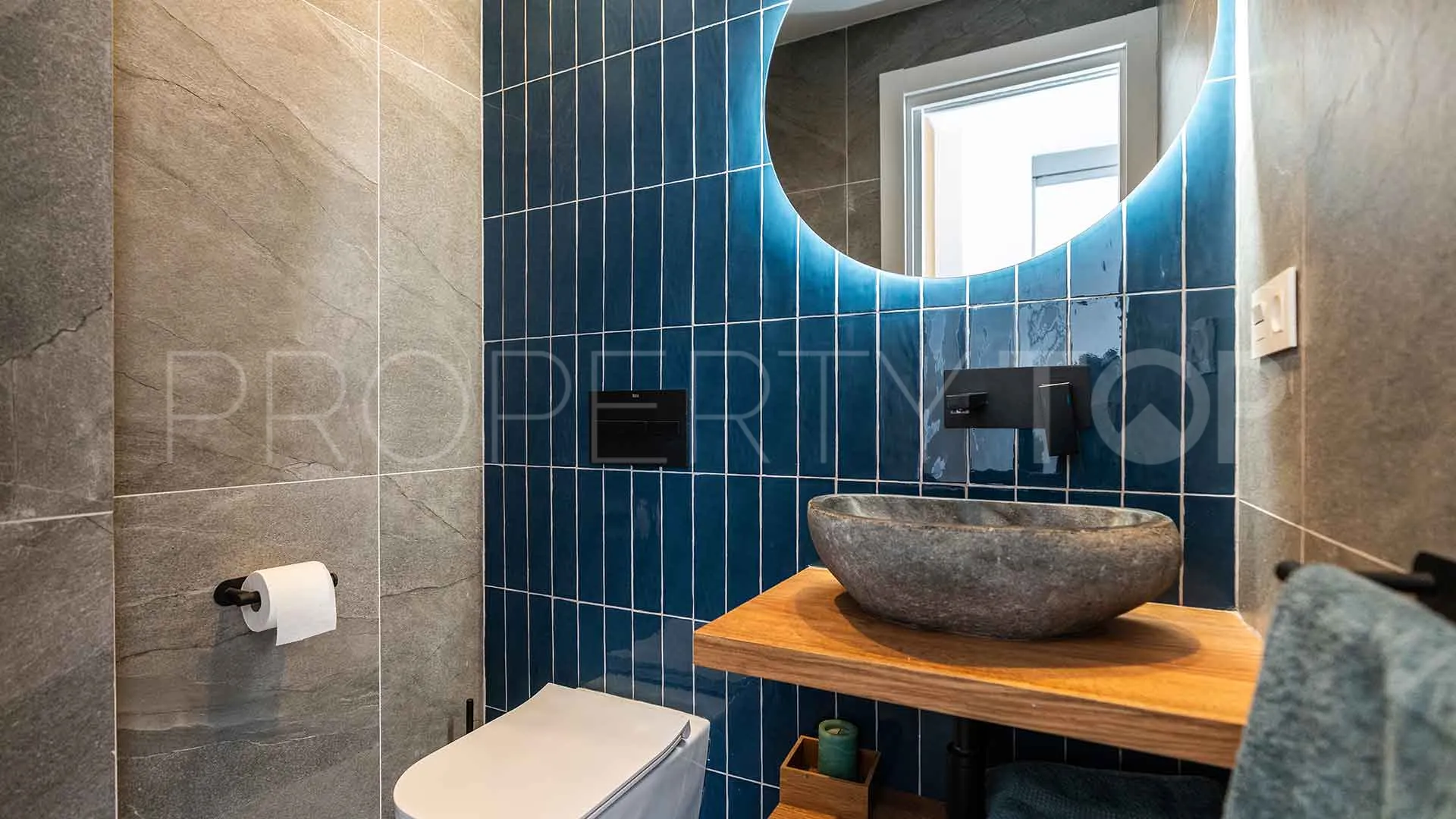 Penthouse for sale in Playa de la Fontanilla with 1 bedroom