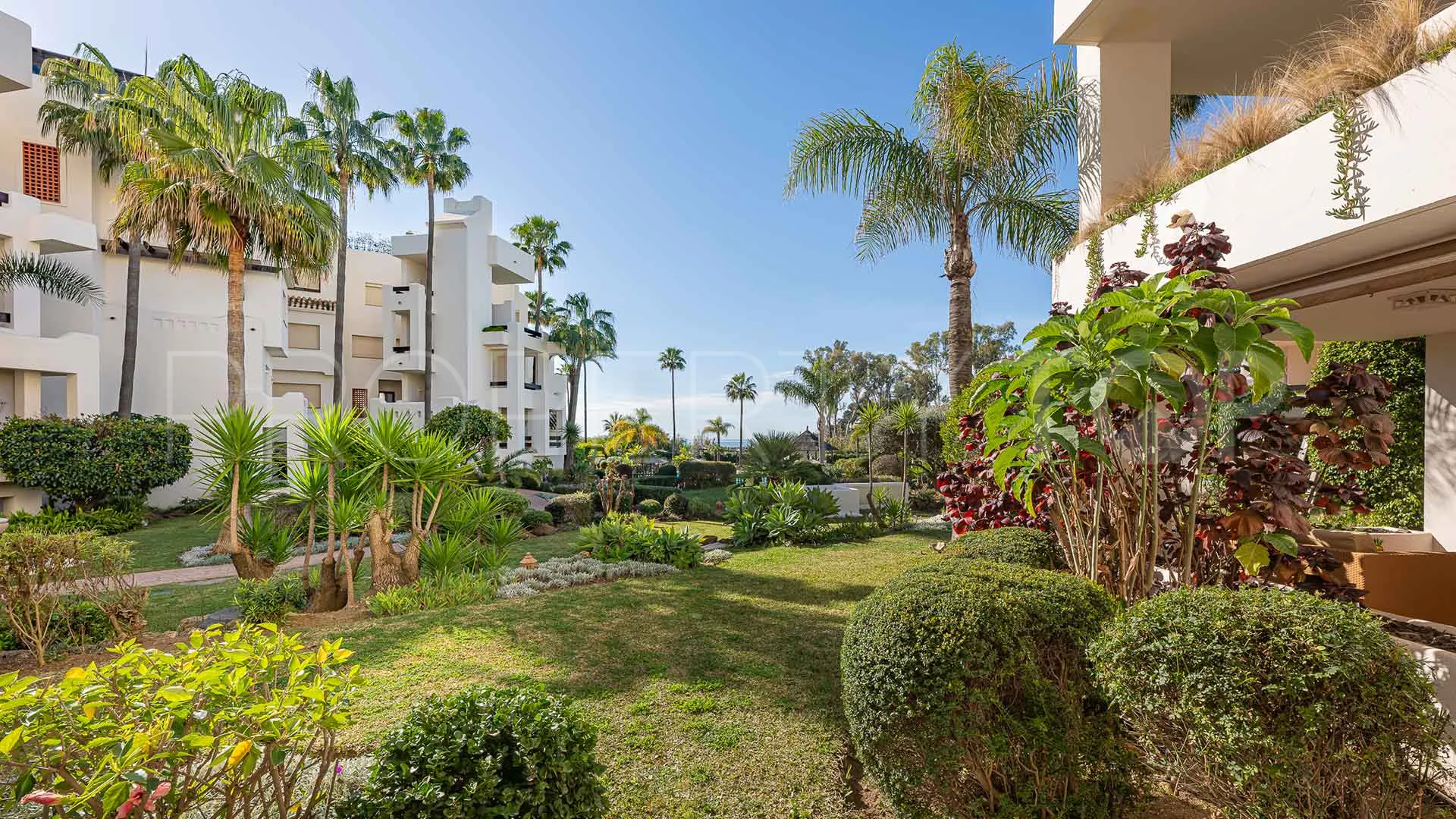 Se vende apartamento de 3 dormitorios en Bahía del Velerín