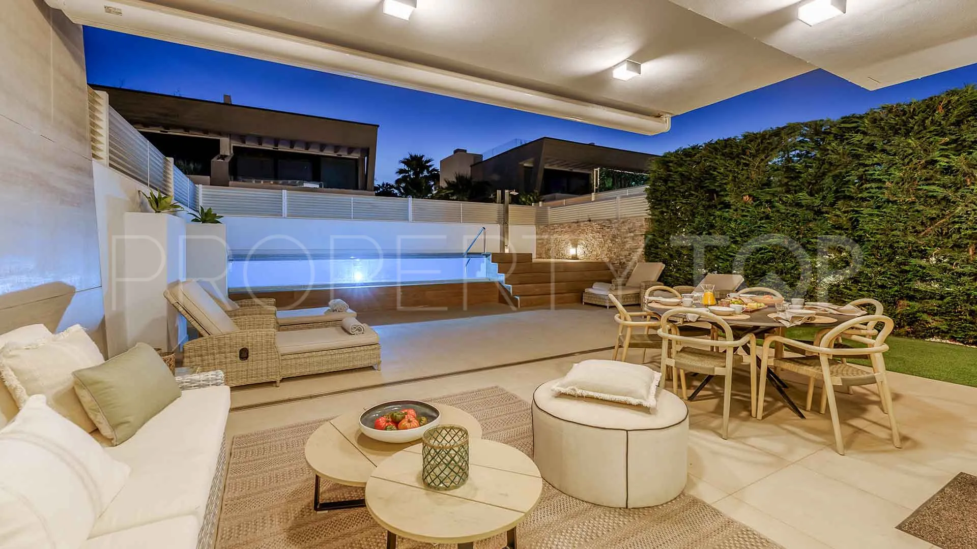 Marbella - Puerto Banus, villa pareada con 5 dormitorios a la venta