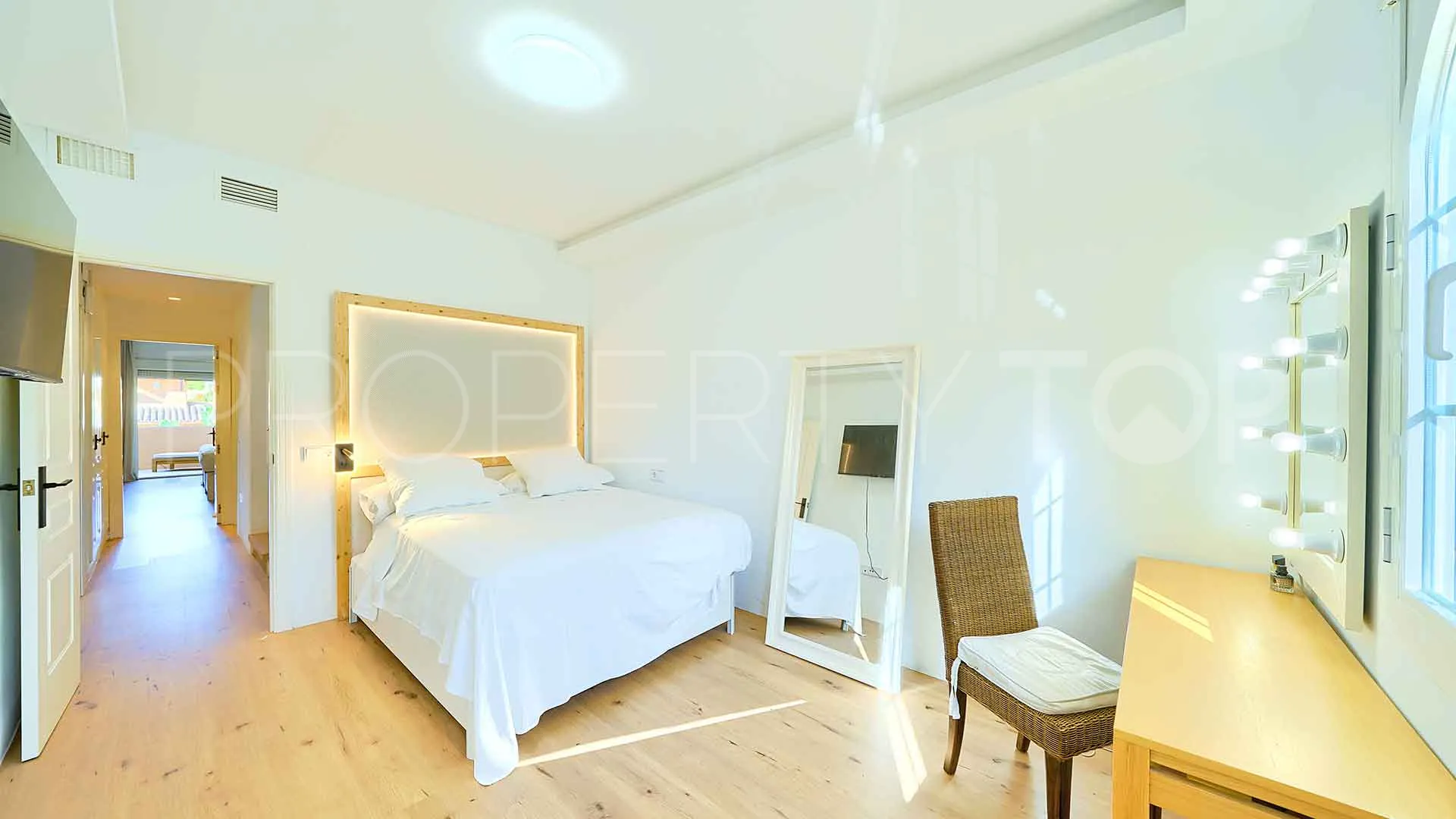 For sale Oasis de Nagüeles 4 bedrooms town house