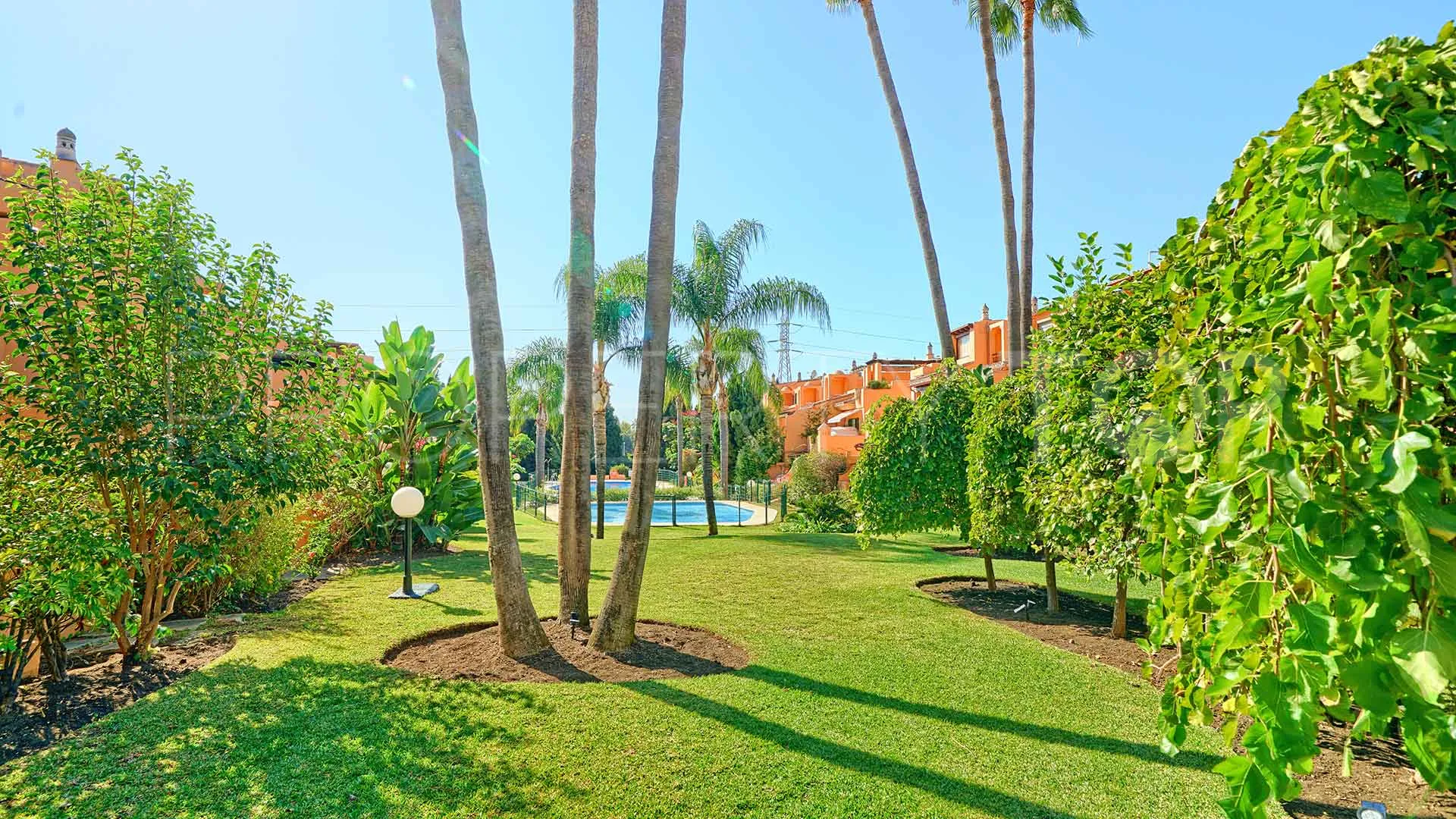 For sale Oasis de Nagüeles 4 bedrooms town house
