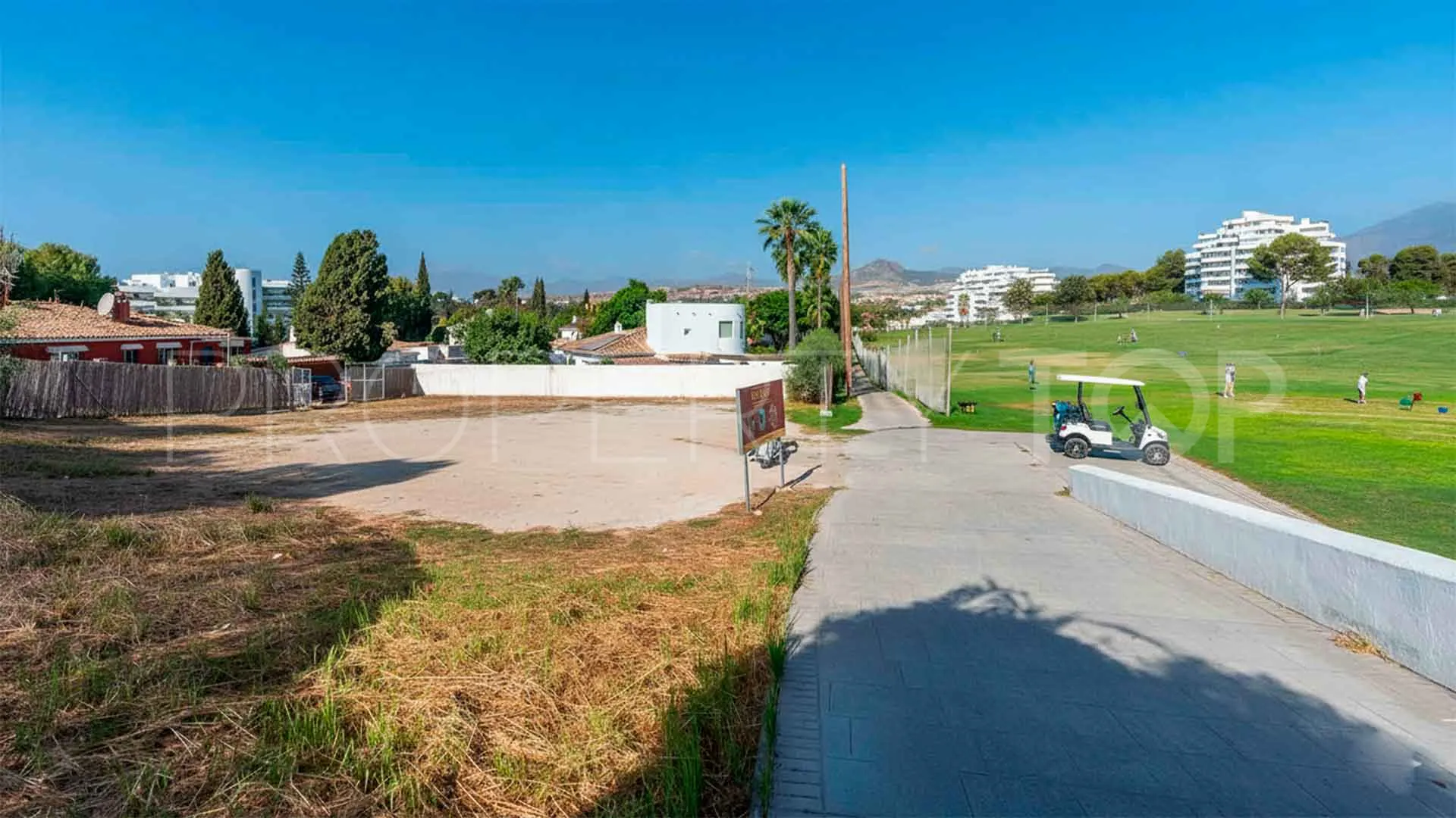 Plot for sale in Guadalmina Alta