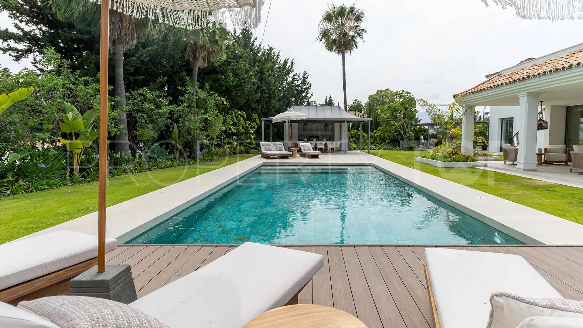 For sale villa with 5 bedrooms in Atalaya Golf