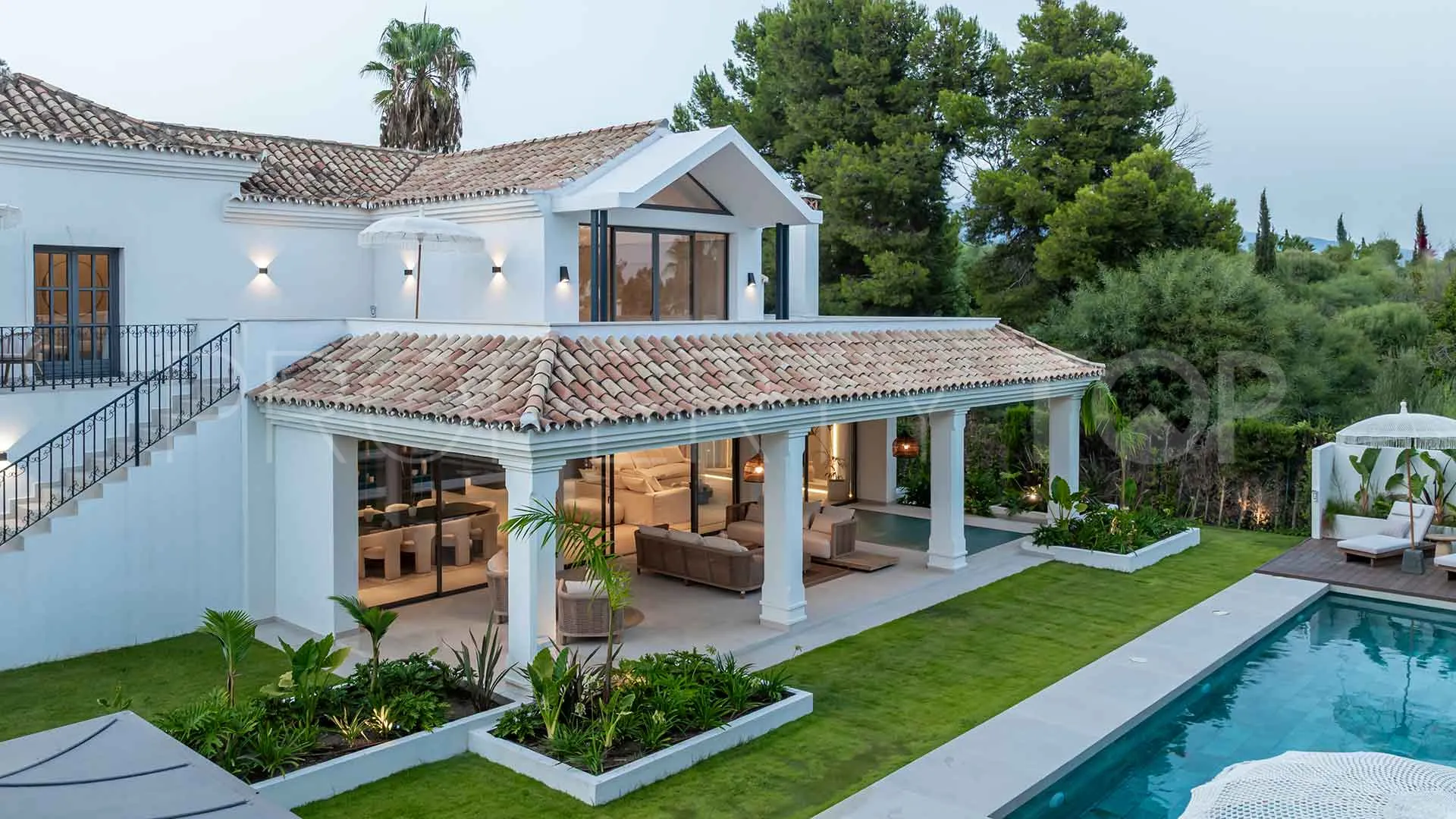 For sale villa with 5 bedrooms in Atalaya Golf