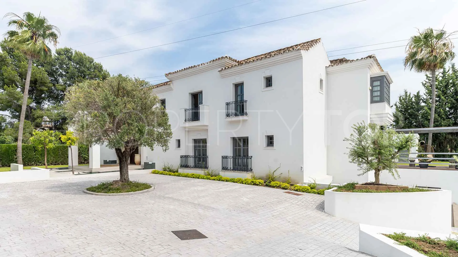 For sale villa with 5 bedrooms in Atalaya Golf