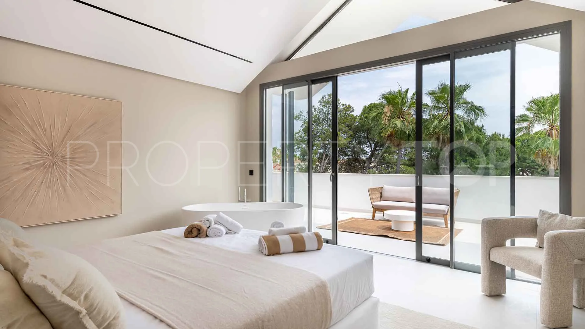 For sale villa with 5 bedrooms in Atalaya Golf